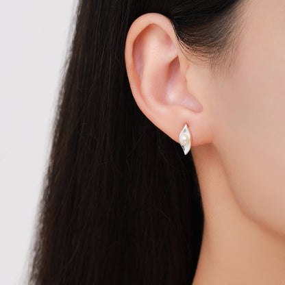 Calla Lily Flower Blossom Earrings with Fresh Water Pearls and Necklace, Nature Inspired, Nature Inspired Pretty and Elegant Jewellery