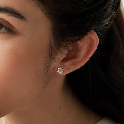 Daffodil Jewellery Set in Sterling Silver — Rhodium-Coated Earrings and Necklace with 18ct Gold-Plated Details