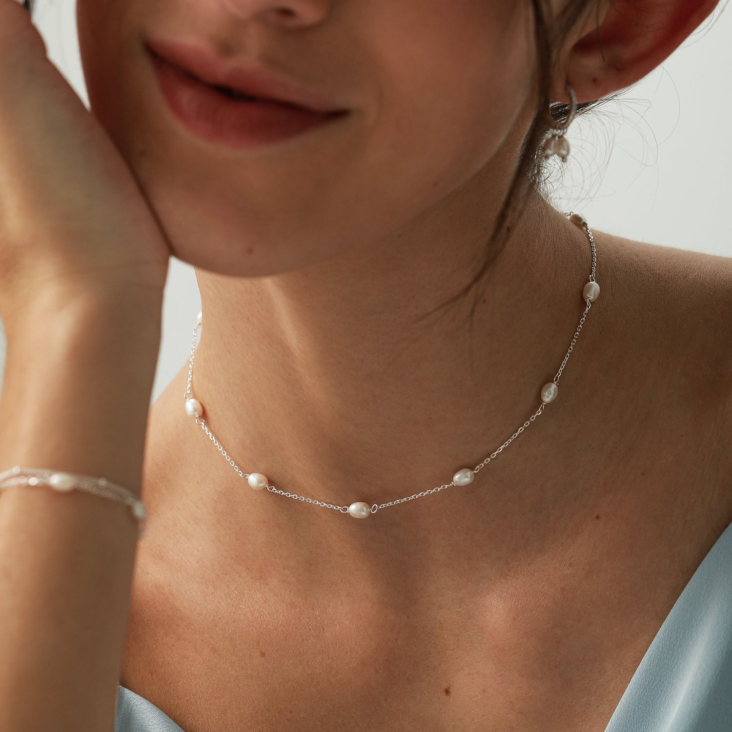 Oval Freshwater Pearl Choker Necklace