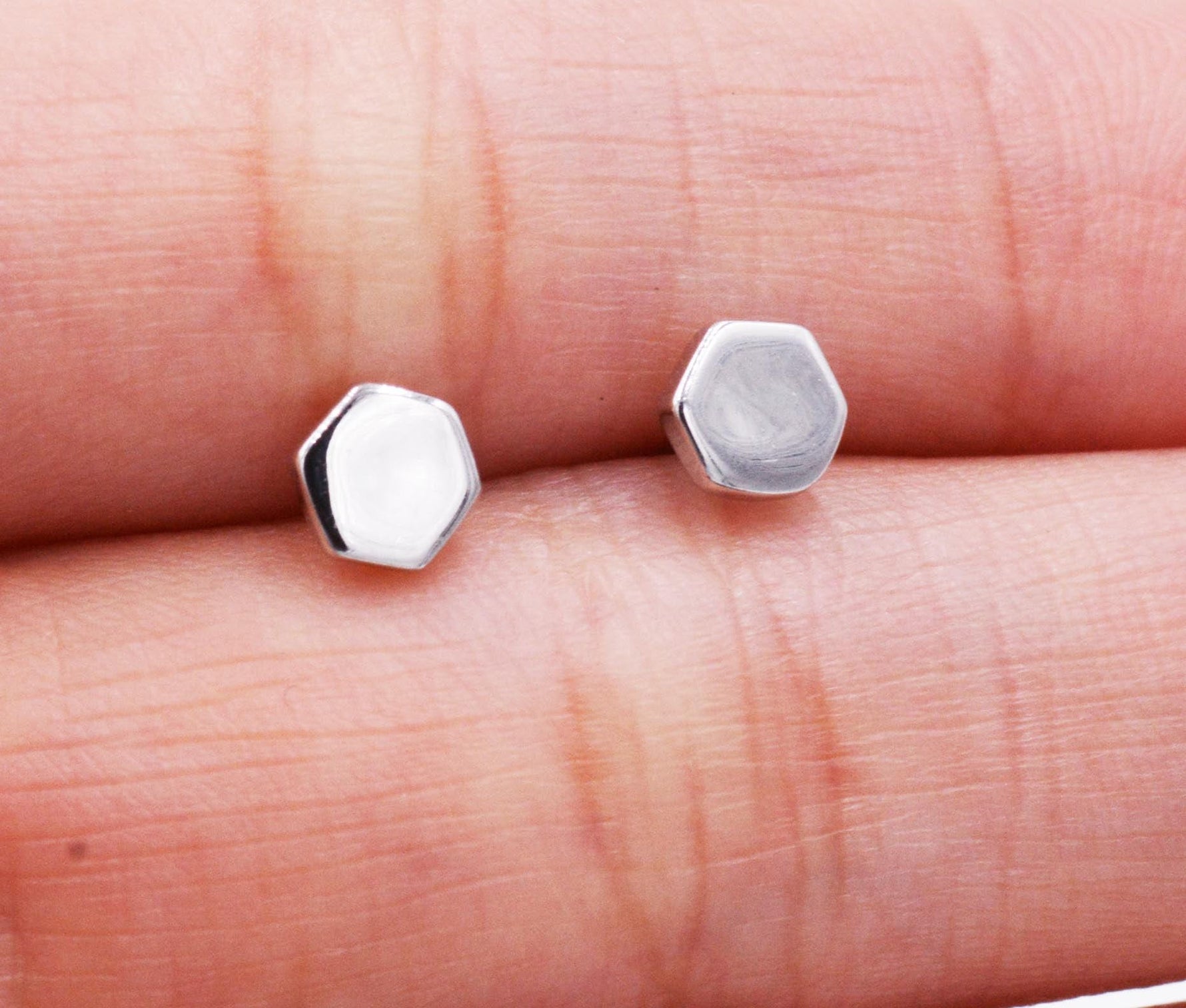 Sterling Silver Hexagon Geometry Stud Earrings, Minimalist Geometric Design, Anti-Tarnish Finish H76