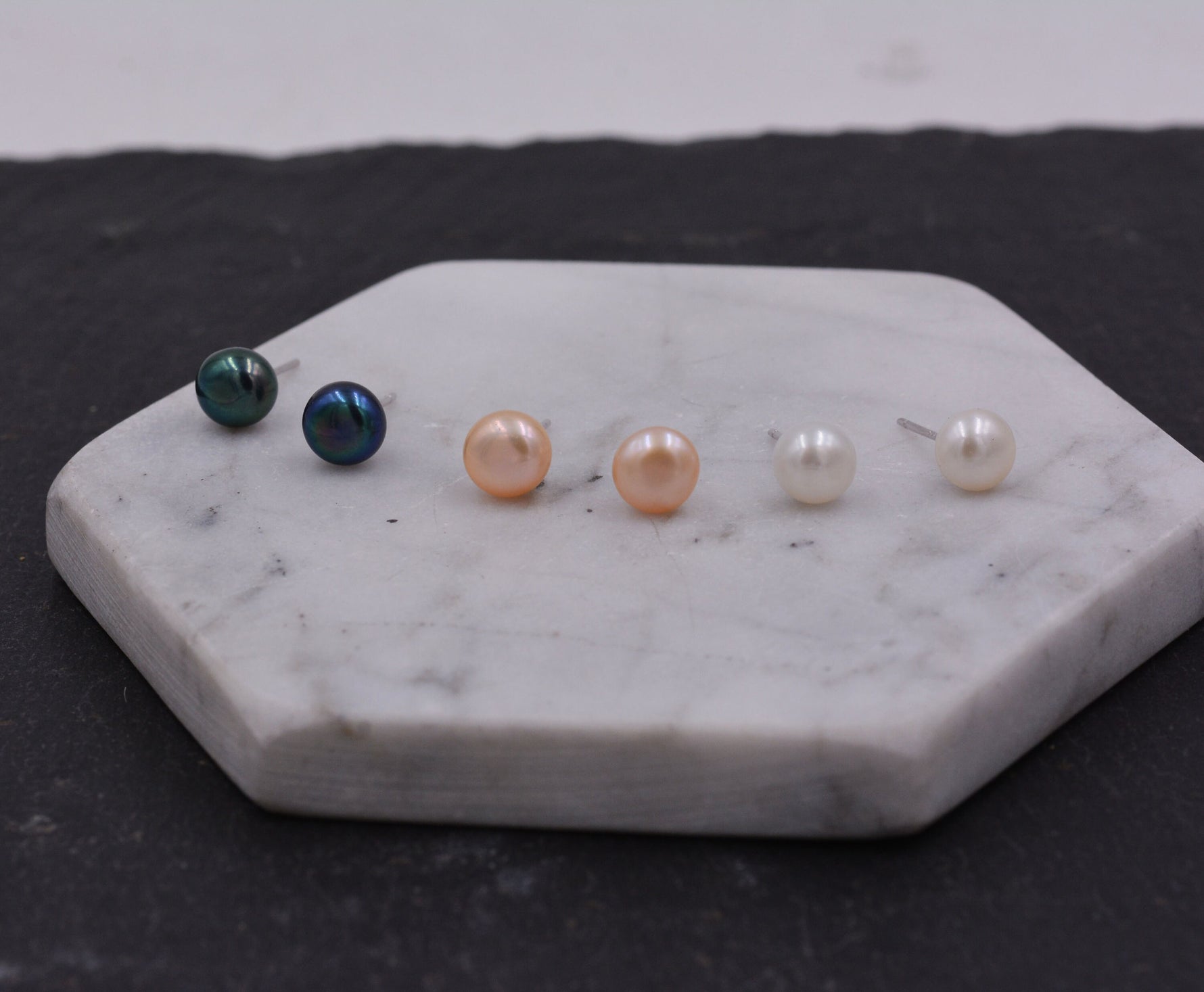 Beautiful Pair of Real Fresh Water Pearl Stud Earrings in Sterling Silver, Pink Cream or Black, Simple Classic Minimalist Jewellery A4