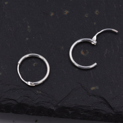Geometric Small and Large Circle Hoop Earrings in Sterling Silver - Minimalist and Dainty Jewellery - Modern and Contemporary Design