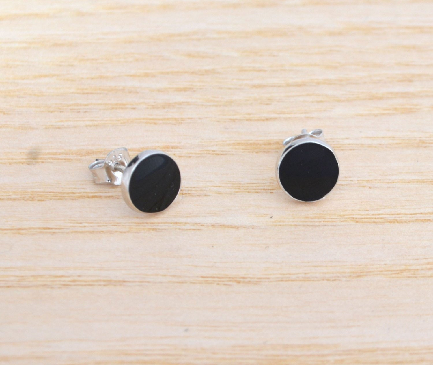 Sterling Silver Minimalist Round Dot Black Enamel Stud Earrings Unisex Round Circle Coin Design, Geometric,