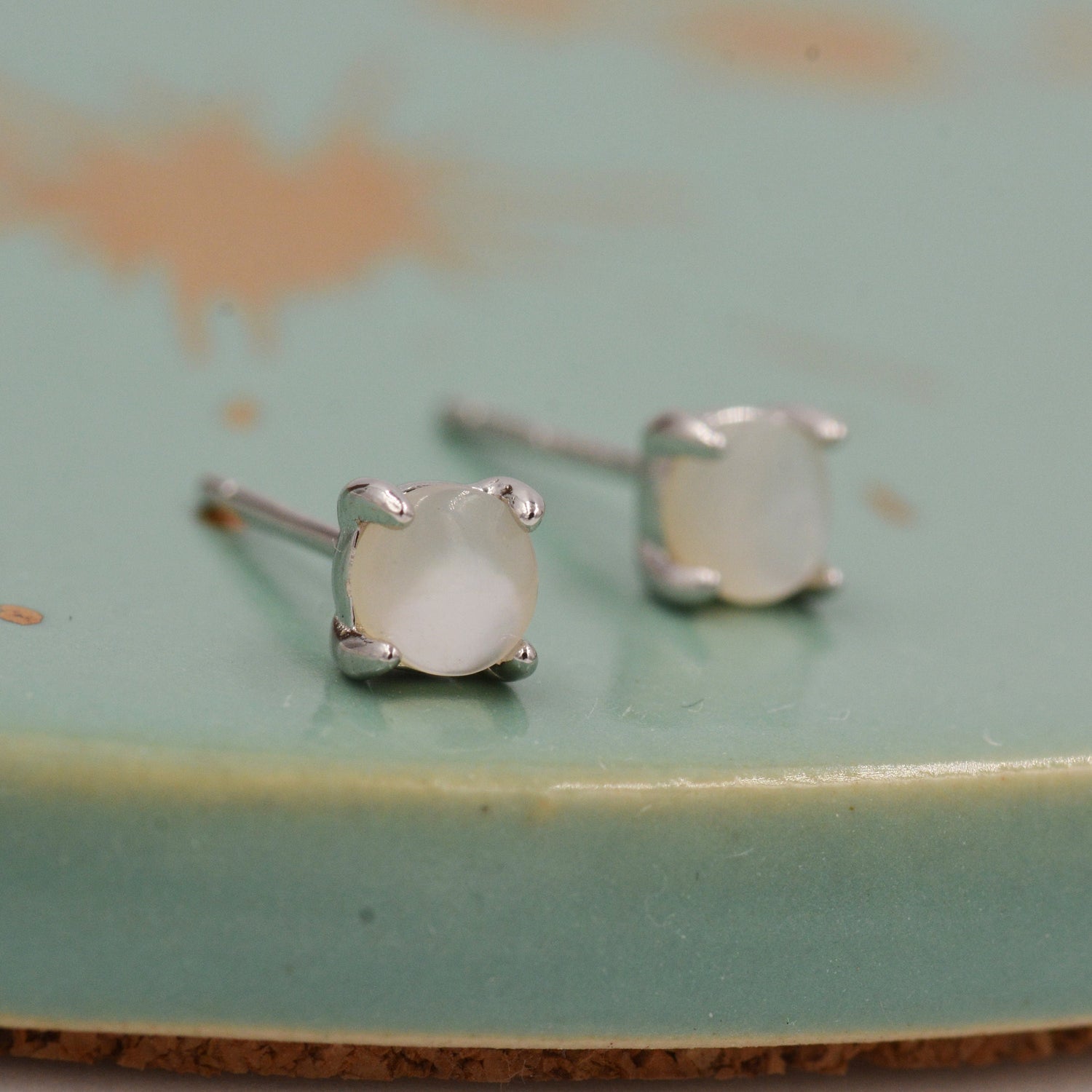 Sterling Silver Mother of Pearl Stud Earrings, 4mm, Genuine tiny mother of pearl Stud, Natural Shell Earrings, 4 Prongs, Minimalist Style