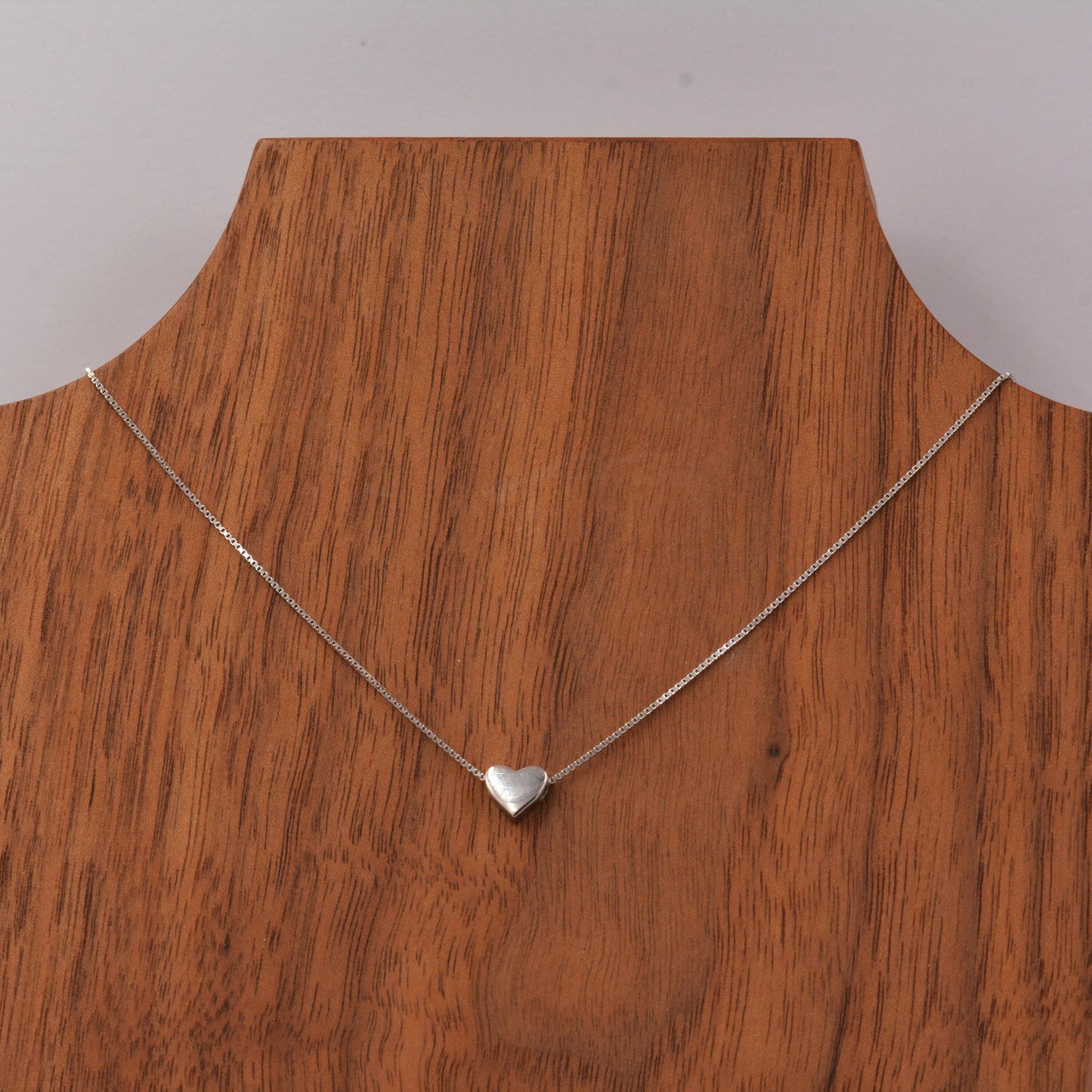 Minimalist Heart Pendant Necklace in Sterling Silver, Gold and Rose Gold. Tiny Heart Necklace, Sweet and Cute