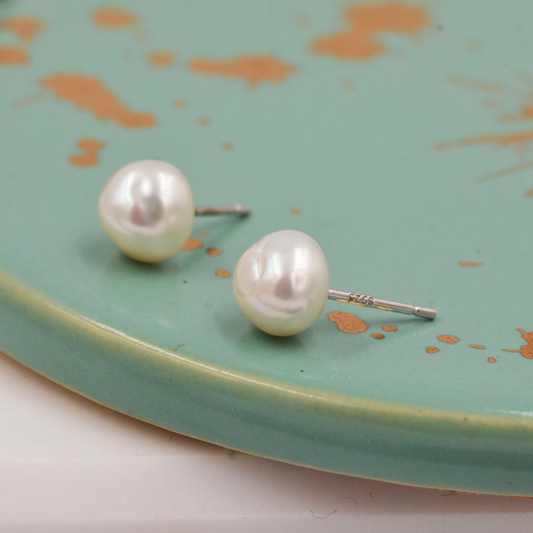 Keshi Pearls Stud Earrings in Sterling Silver, Baroque Pearl Earrings, Genuine Freshwater Pearls Earrings, Simple and Minimalist,
