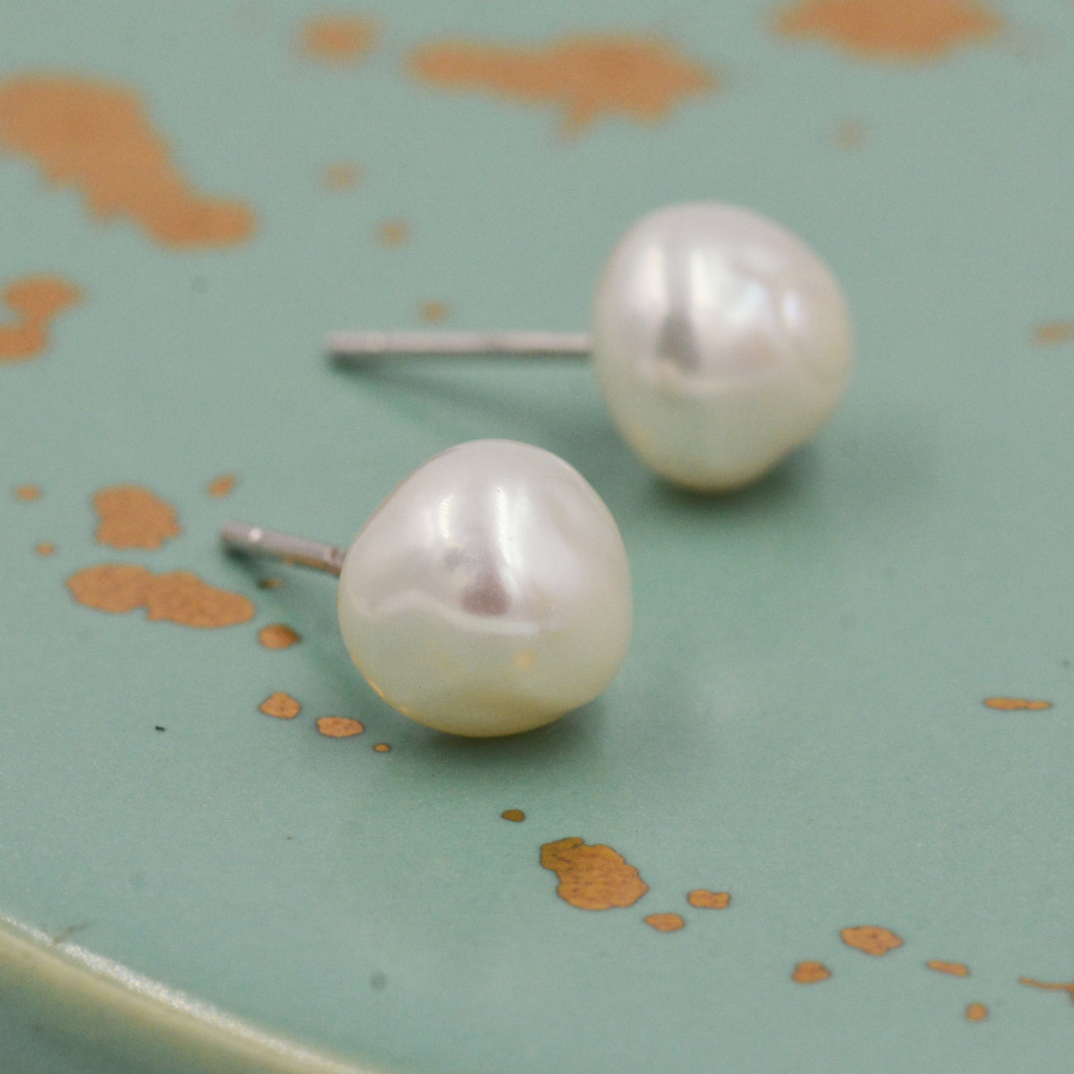 Keshi Pearls Stud Earrings in Sterling Silver, Baroque Pearl Earrings, Genuine Freshwater Pearls Earrings, Simple and Minimalist,