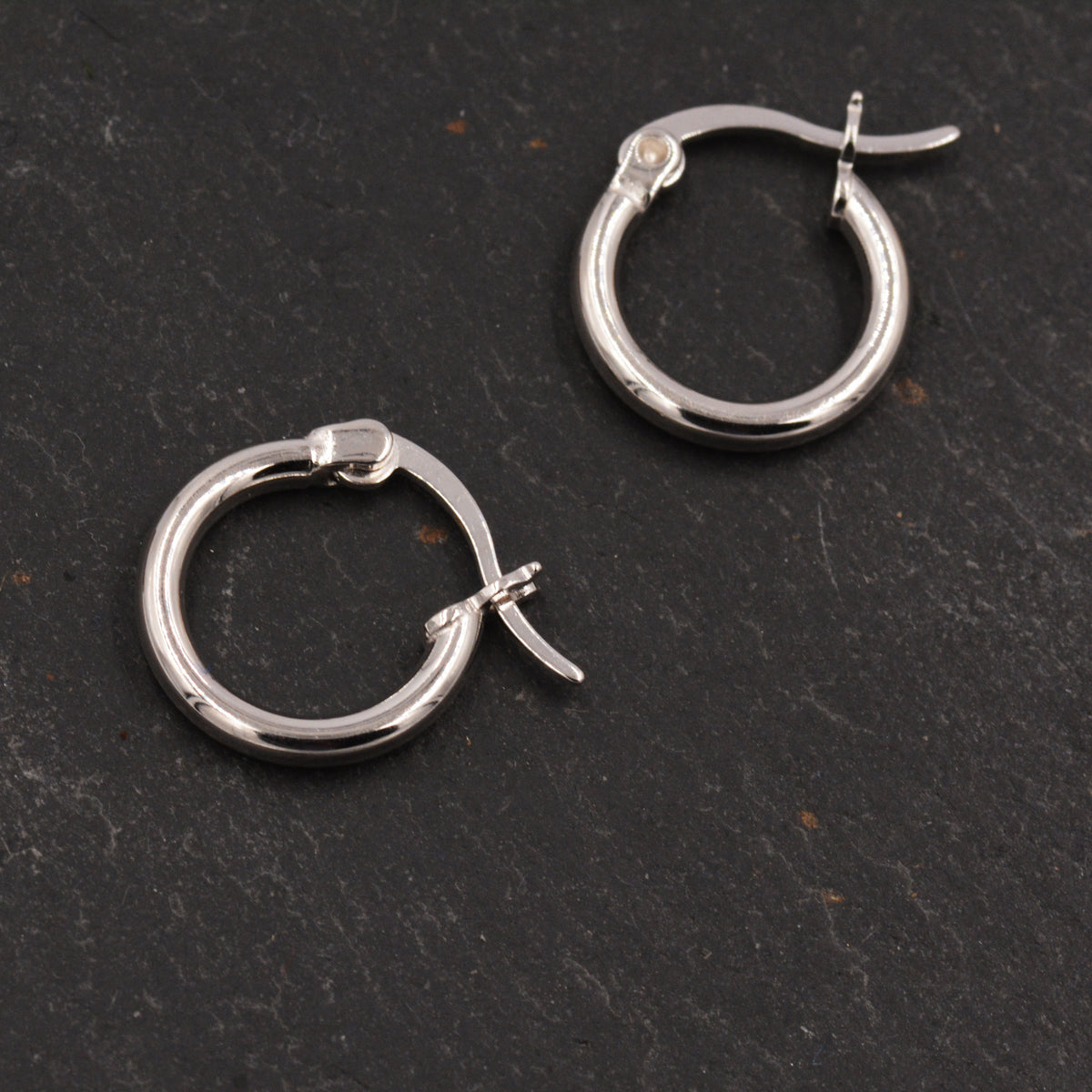 Pair of Plain Huggie Hoop Earrings in Sterling Silver with Detachable Baroque Pearl Charms, Two Sizes Available, Simple Hoop Earrings