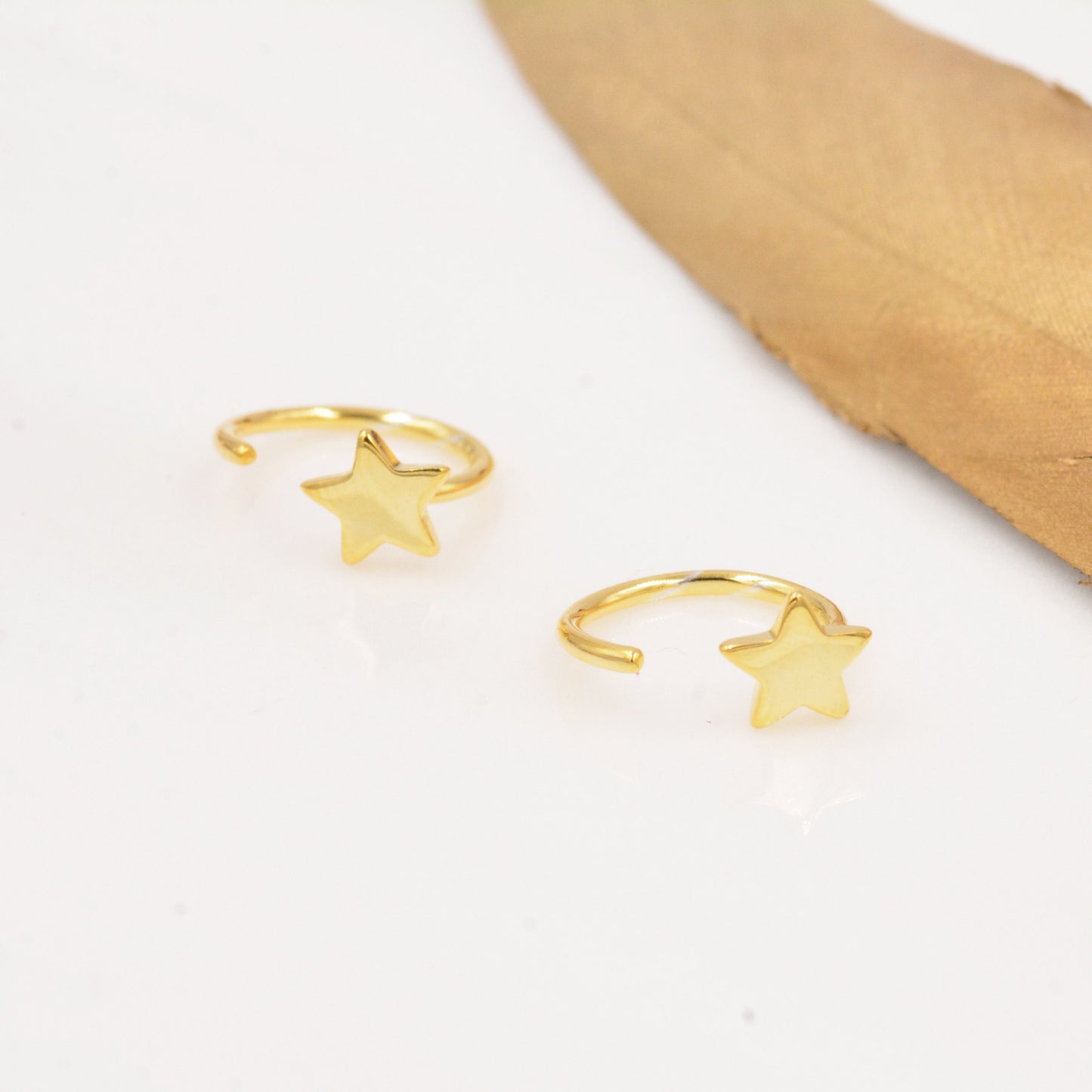 Tiny Star Huggie Hoop Earrings in Sterling Silver, Silver, Gold or Rose Gold, Dainty Little Star Open Threader, Threader Hoop Earrings