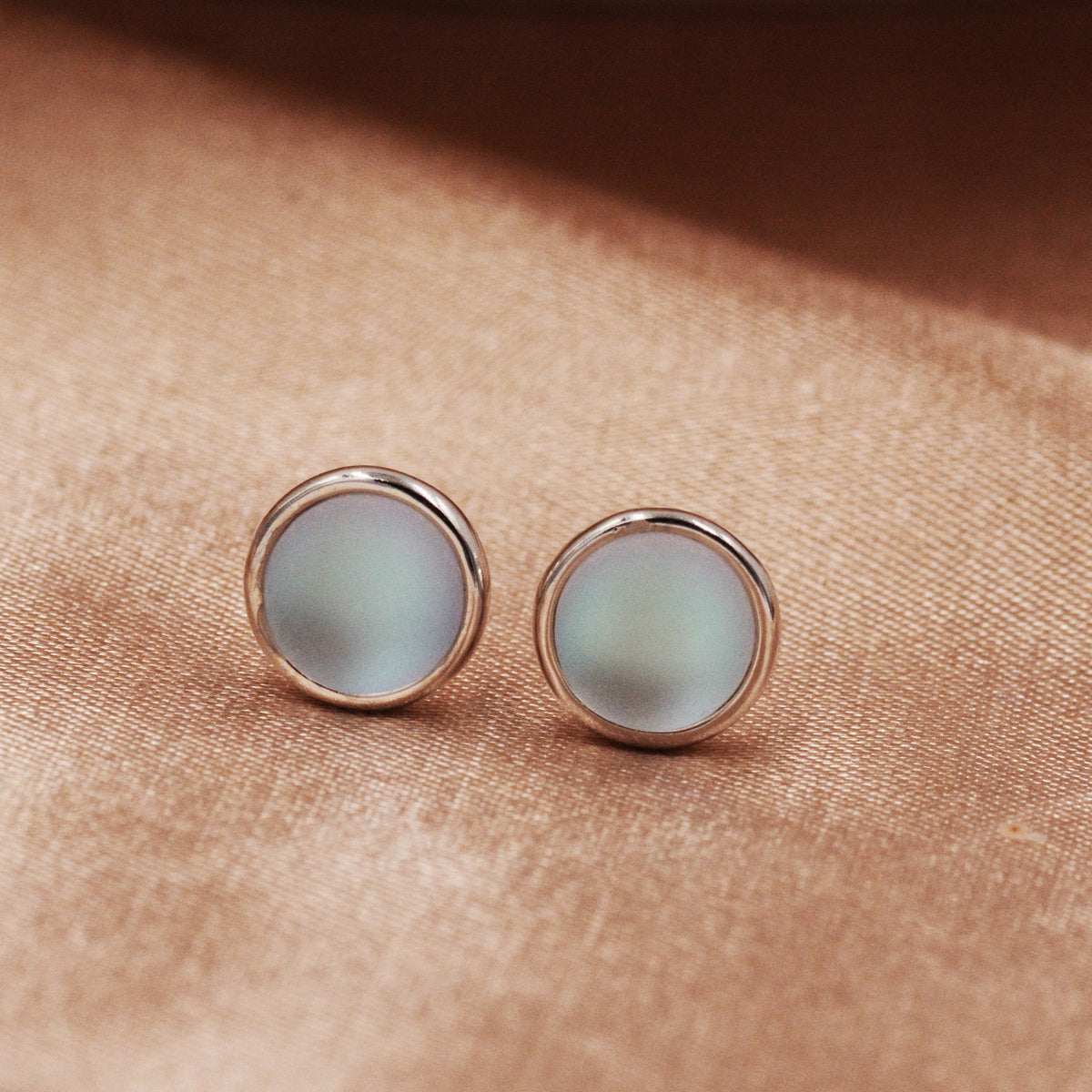 Blue Flash Lab Moonstone Crystal Stud Earrings in Sterling Silver, 4mm 5mm 6mm Simulated Moonstones, Minimalist Stud