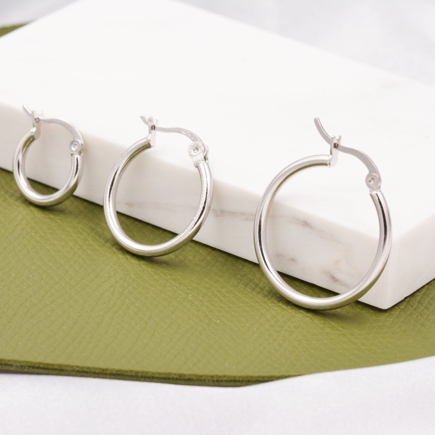 Minimalist Creole Hoop Earrings in Sterling Silver, 9mm 16mm 20mm, Lever Hoop Earrings, Simple Silver Hoops