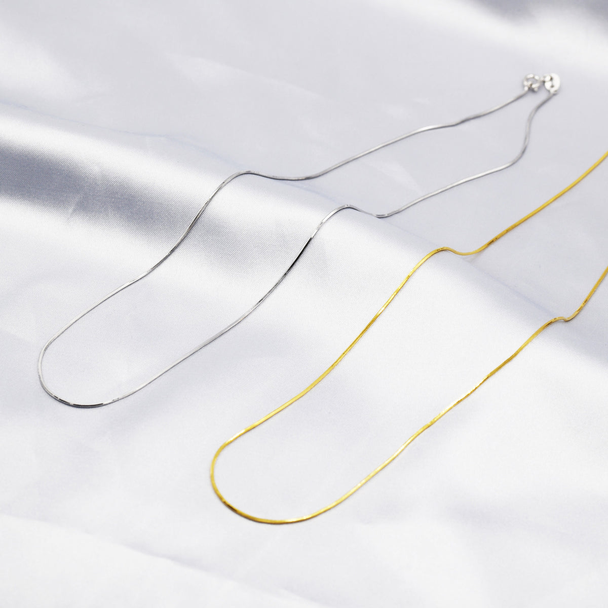 Minimalist Choker Chain in Sterling Silver, Silver or Gold, Plain Snake Chain Necklace, Skinny and Delicate Collar Necklace