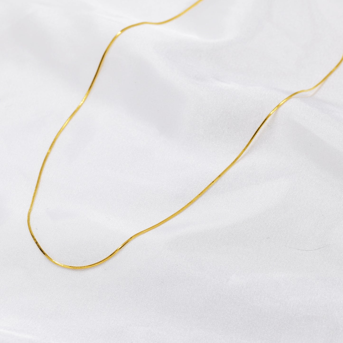 Minimalist Choker Chain in Sterling Silver, Silver or Gold, Plain Snake Chain Necklace, Skinny and Delicate Collar Necklace