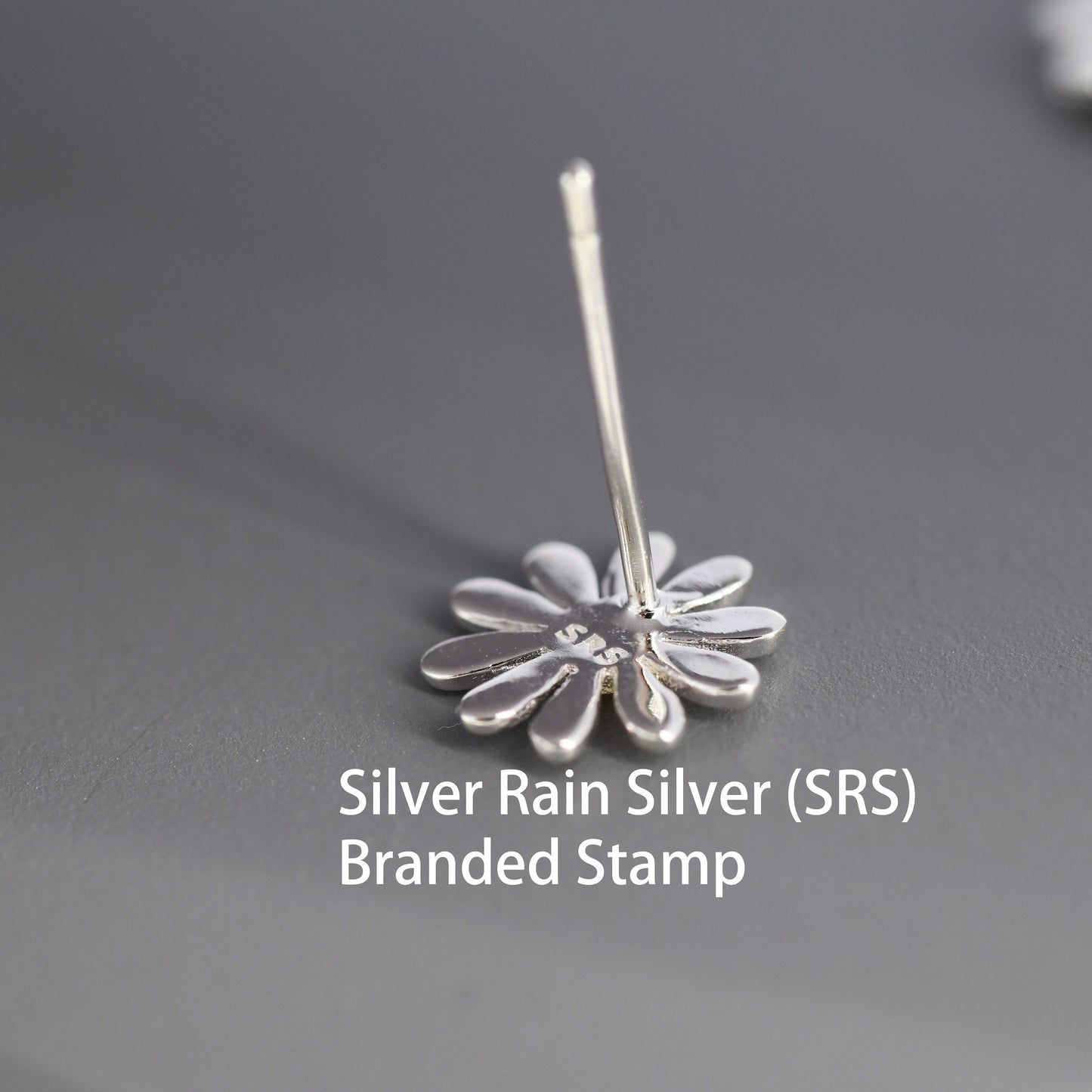 Aster Flower Stud Earrings in Sterling Silver, Daisy Earrings, Nature Inspired Floral Plant Earrings