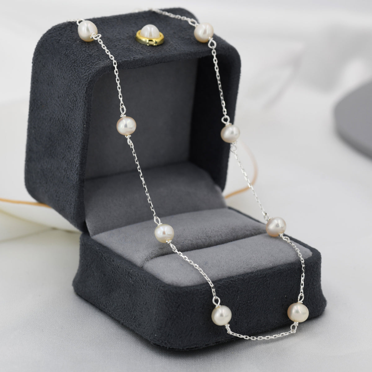 Freshwater Pearl Choker Necklace