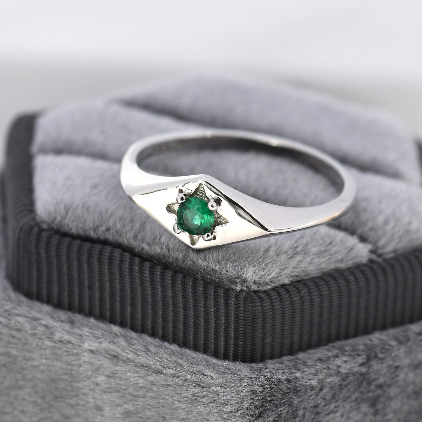 Kite Signet Emerald Ring in Sterling Silver, Silver or Gold, Starburst Emerald CZ Ring, Rhombus Ring, US 5 - 8