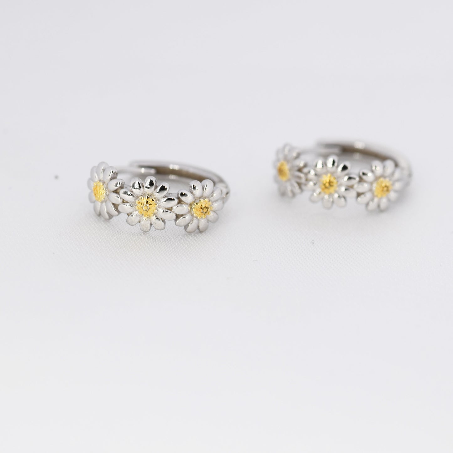 Daisy Flower Chain Huggie Hoop in Sterling Silver, Partial Gold, Flower hoop Earrings, Floral Earrings, 10mm Inner Diameter