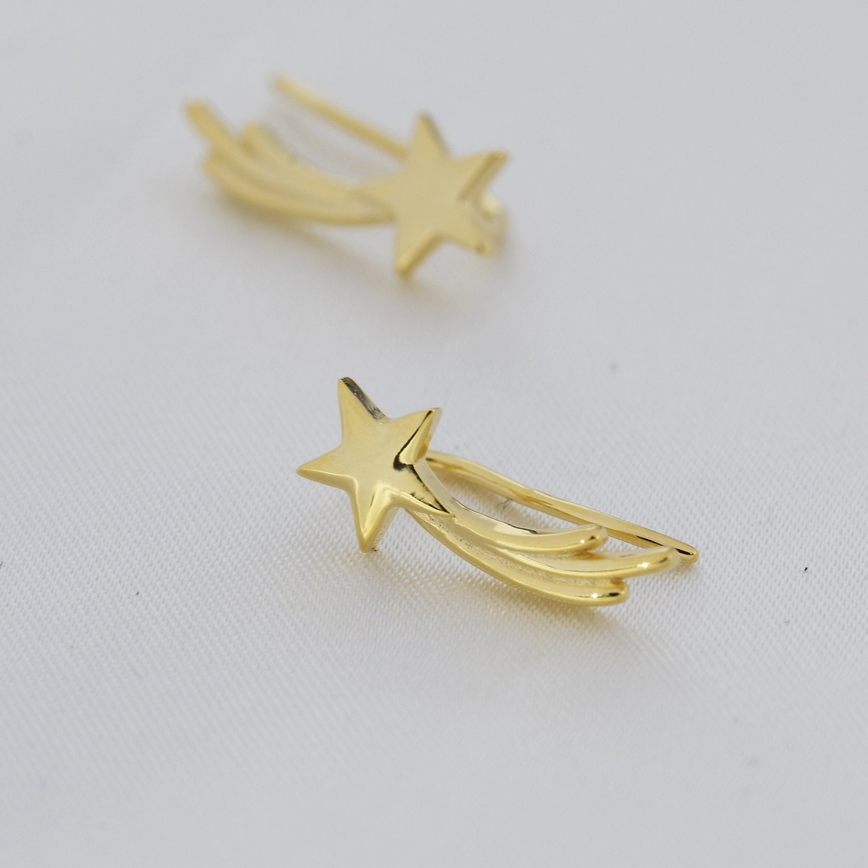 Shooting Star Crawler Earrings in Sterling Silver, Silver or Gold, Star Ear Crawlers, Ear Climbers