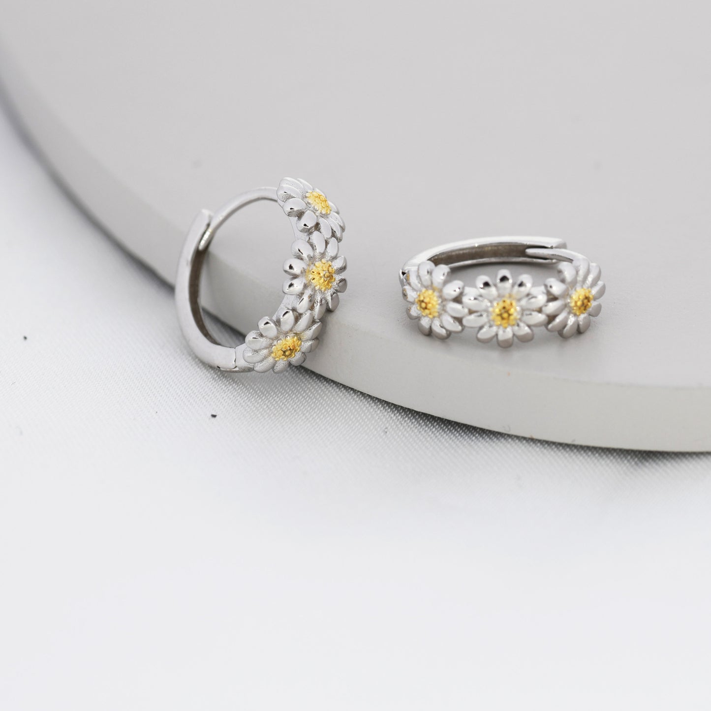 Daisy Flower Chain Huggie Hoop in Sterling Silver, Partial Gold, Flower hoop Earrings, Floral Earrings, 10mm Inner Diameter