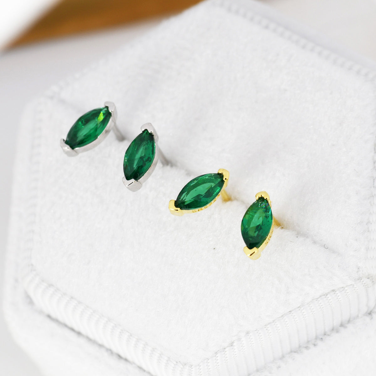 Sterling Silver Emerald Green Marquise 18G Screw Back Earrings