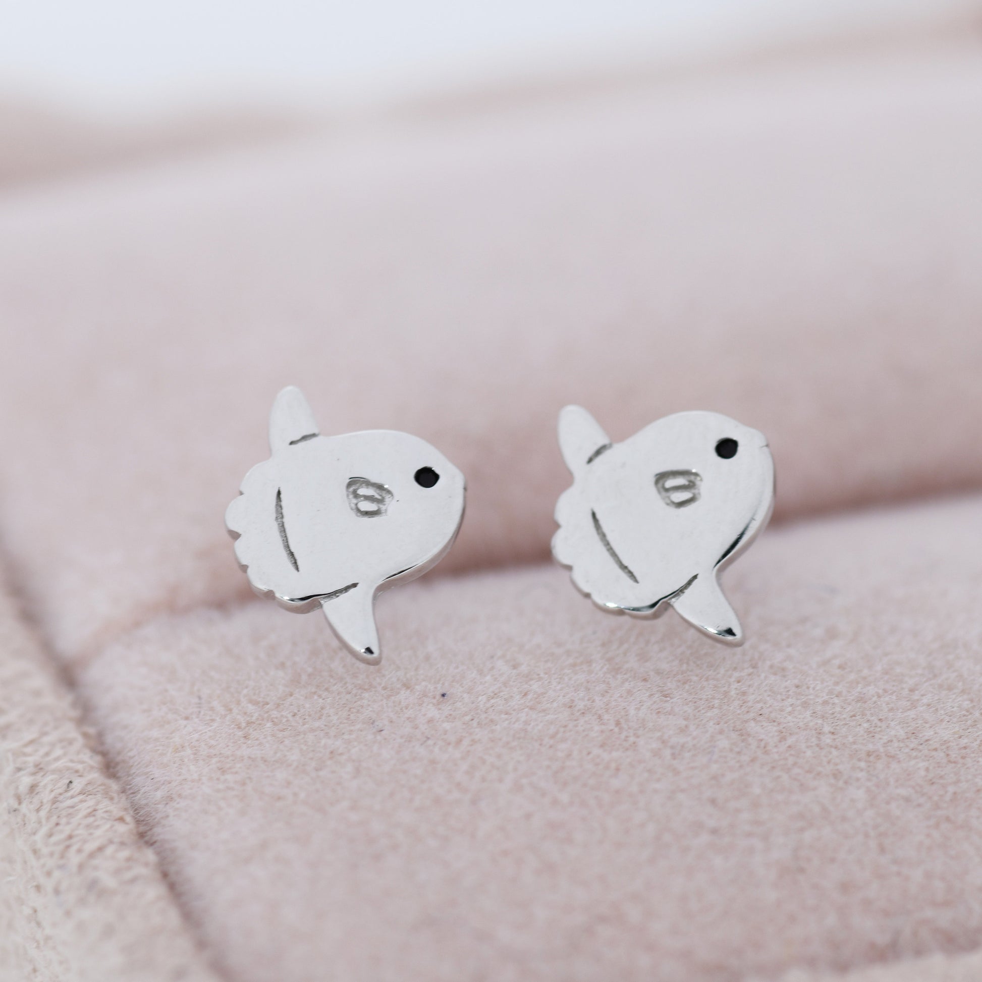 Ocean Sunfish Fish Stud Earrings in Sterling Silver, Cute Sun Fish Earrings, Mola Mola Earrings, Nature Inspired Animal Earrings