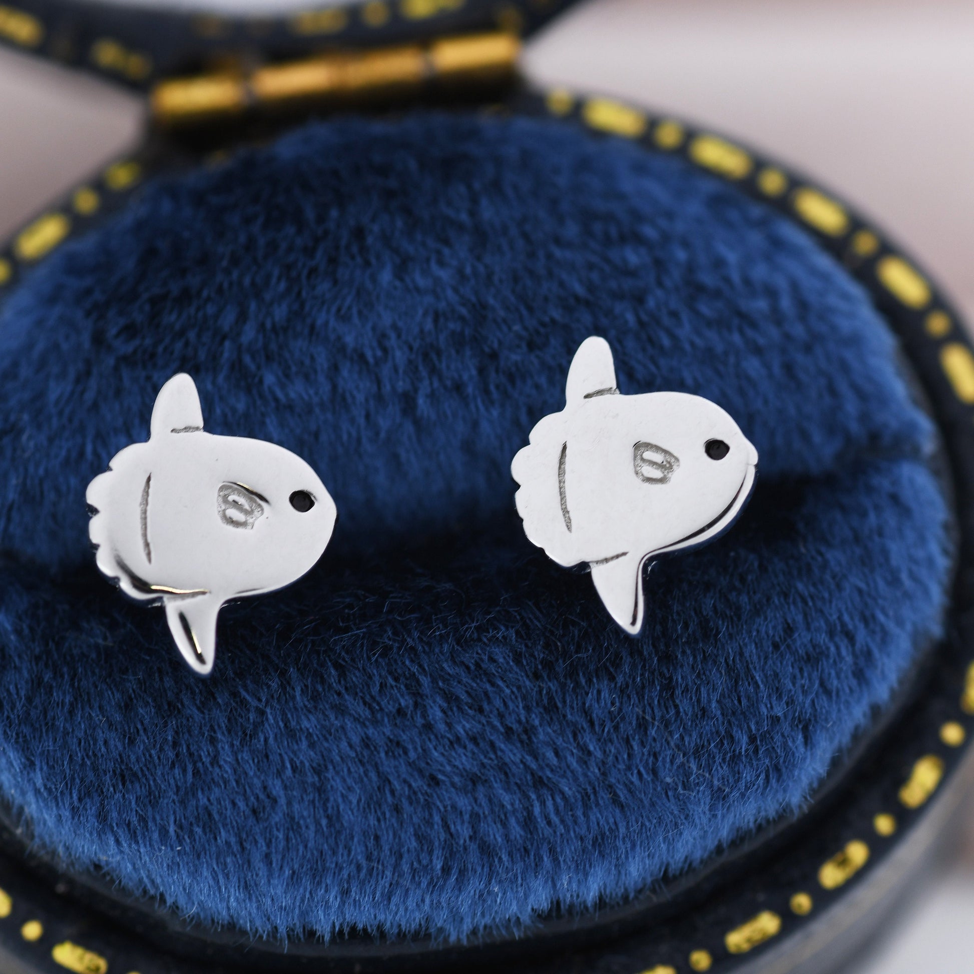 Ocean Sunfish Fish Stud Earrings in Sterling Silver, Cute Sun Fish Earrings, Mola Mola Earrings, Nature Inspired Animal Earrings