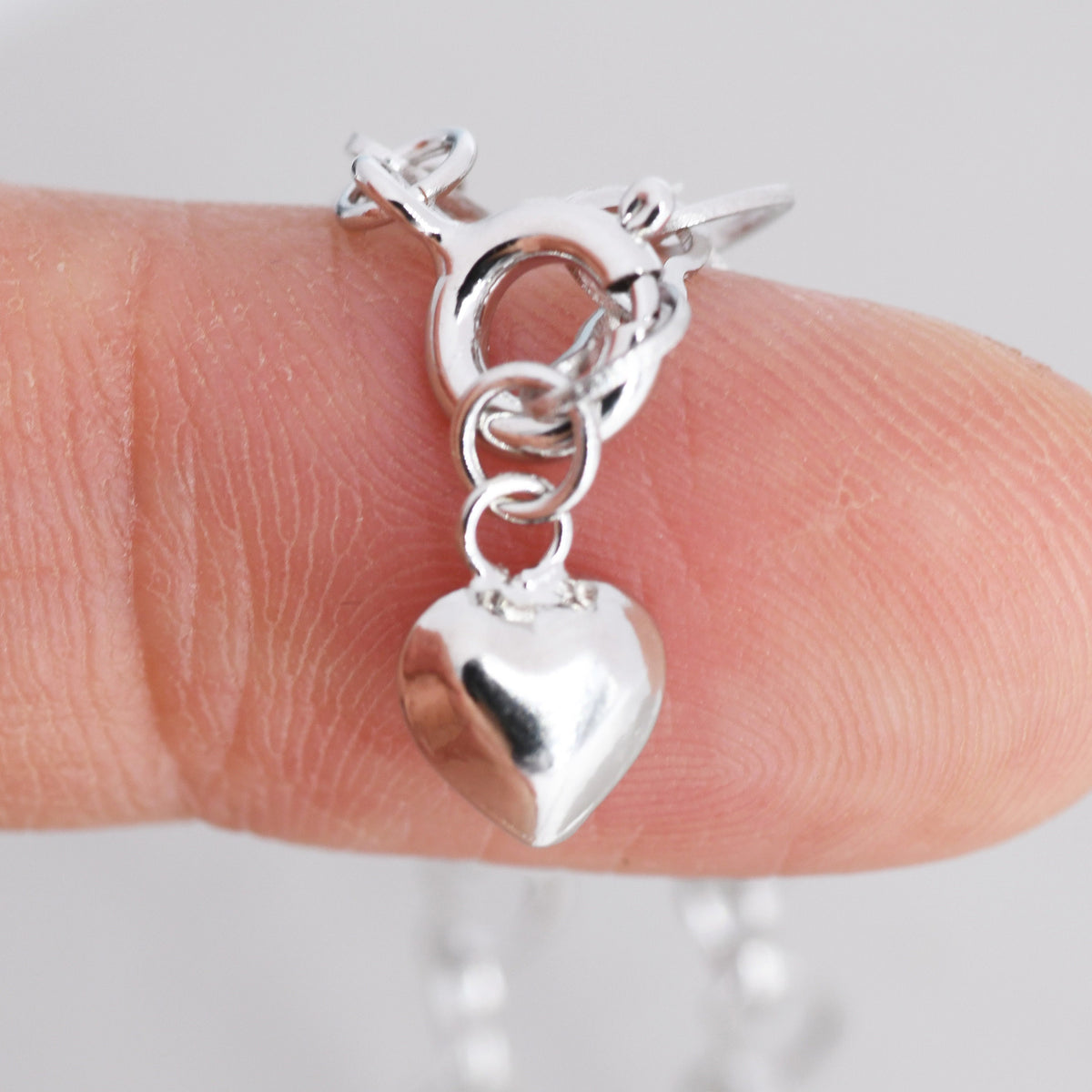 Heart Link Bracelet in Sterling Silver, Delicate Heart Infinity Bracelet, Silver or Gold, Heart Chain, Heart Charm Bracelet