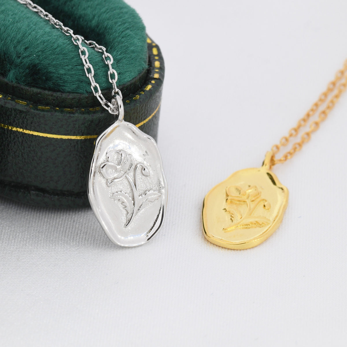 Poppy Flower Oval Pendant Necklace in Sterling Silver, Silver or Gold, August Birth Flower, Nature Inspired Flower Disk Necklace