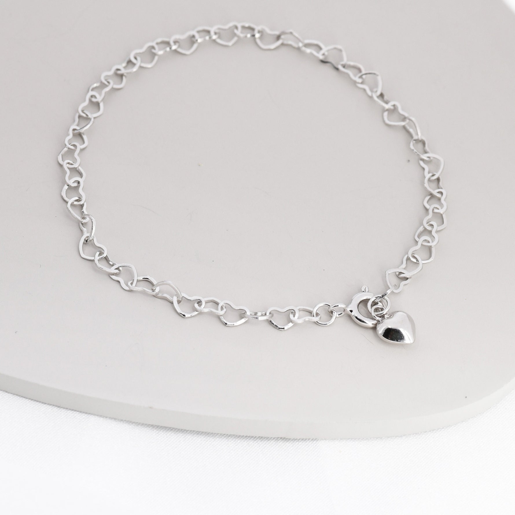 Heart Link Bracelet in Sterling Silver, Delicate Heart Infinity Bracelet, Silver or Gold, Heart Chain, Heart Charm Bracelet