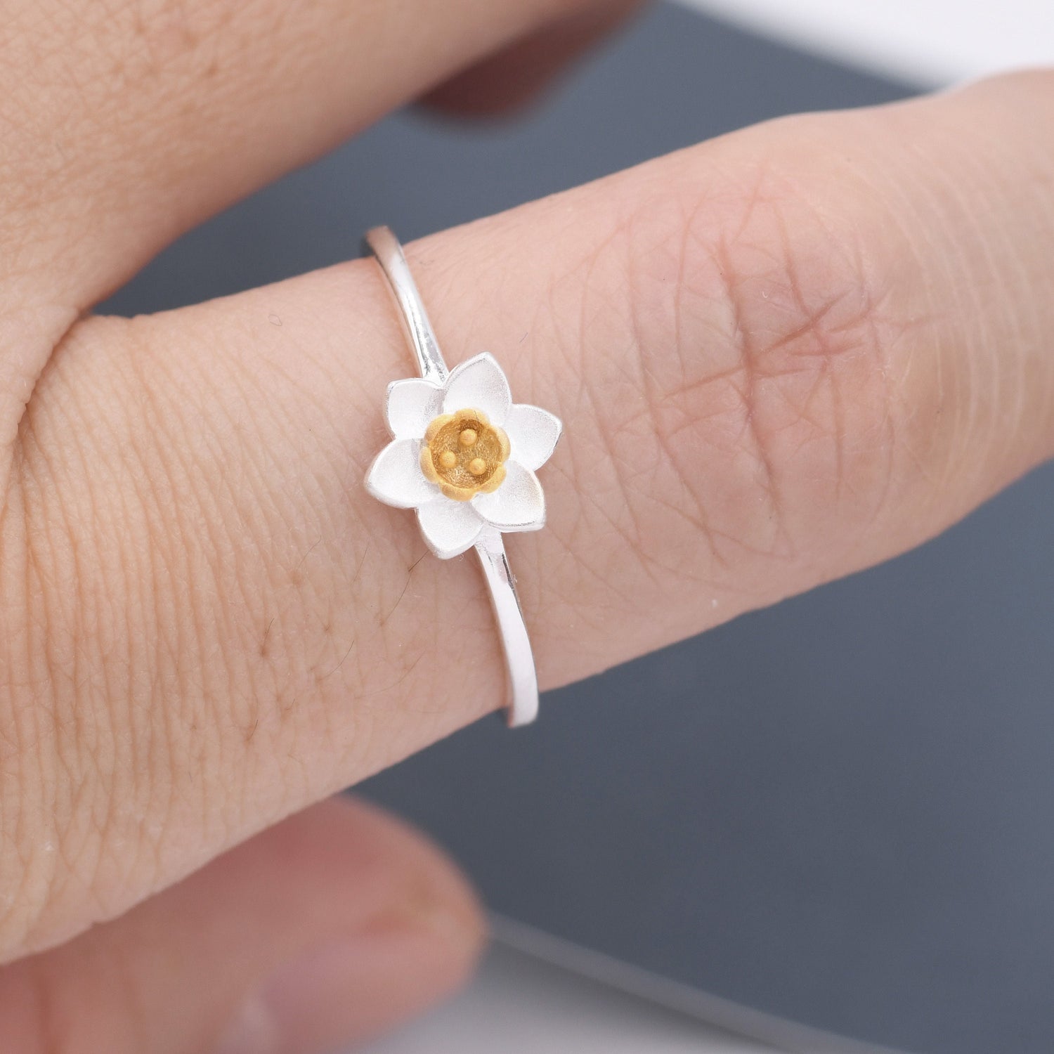 Sterling Silver Daffodil Flower Ring, Pretty and Cute Blossom Flower Ring , with Partial 18ct Gold Plating, US 5 -8