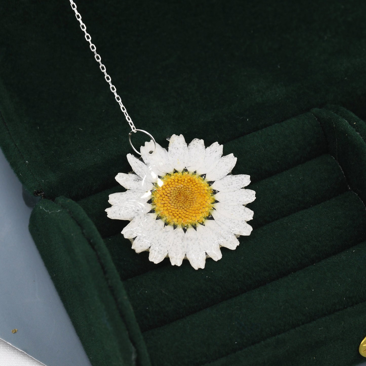 Real Daisy Flower Threader Earrings in Sterling Silver, Real Flower Ear Threaders, Resin Flower Jewellery