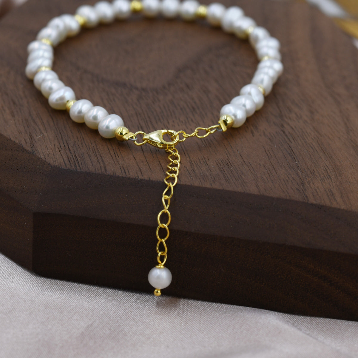 Freshwater Pearl and Silver Bead Bracelet