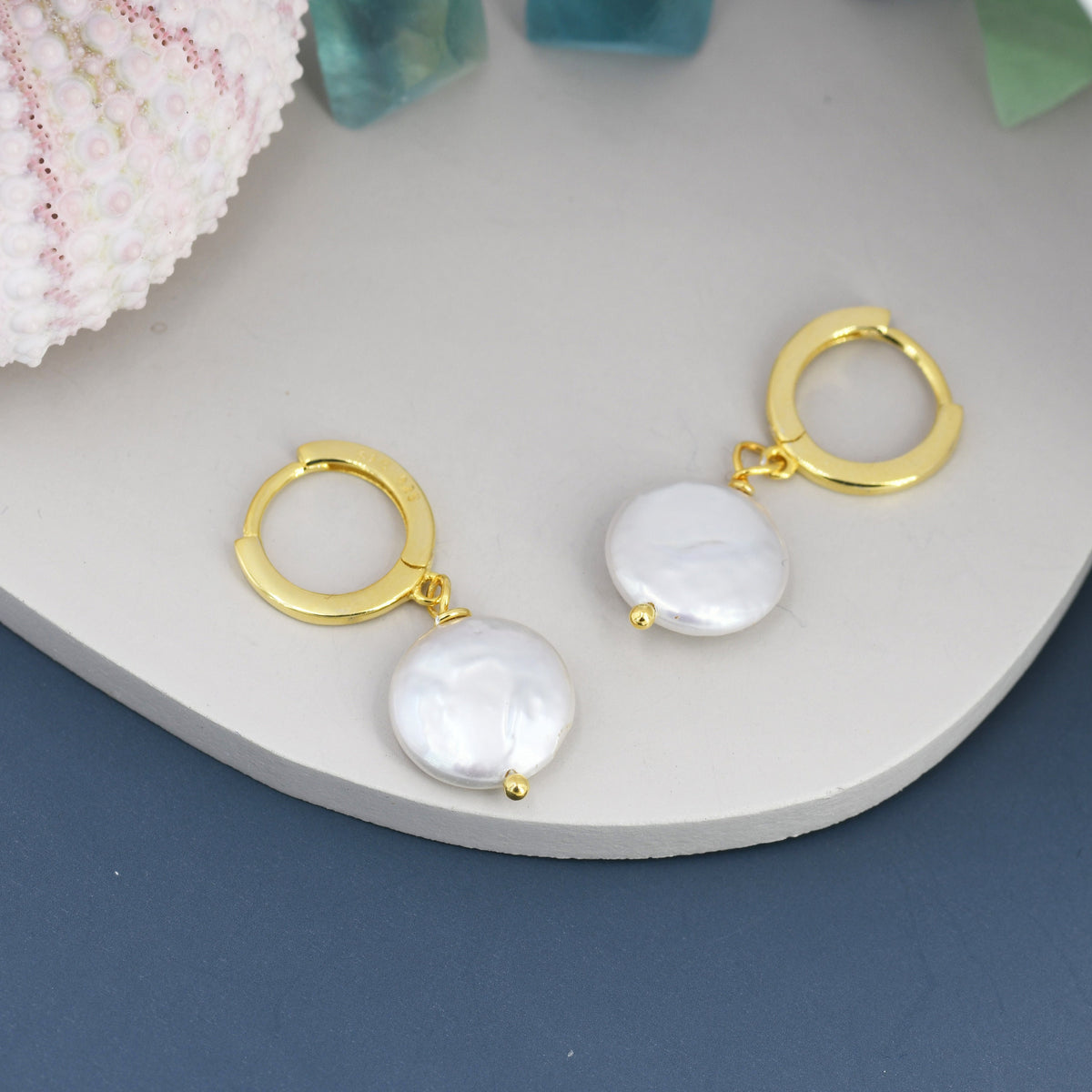 Coin Baroque Pearl Huggie Hoop Earrings in Sterling Silver, Simple Circle Disk Dangle Earrings, Gold and Silver, Natural Freshwater Pearl
