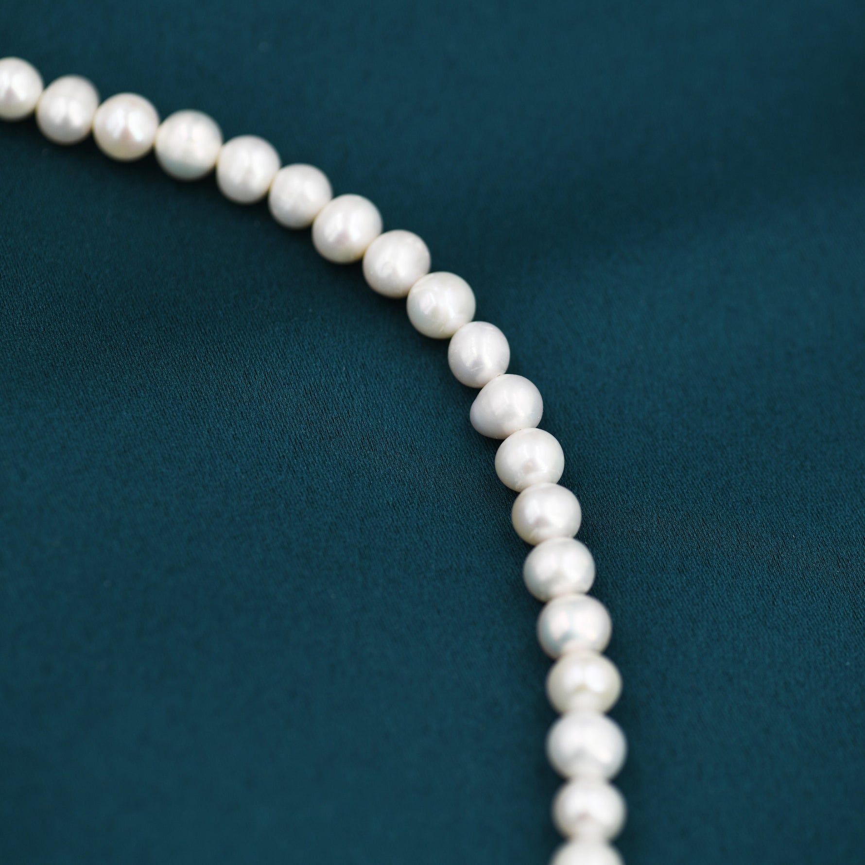 Genuine Freshwater Pearl Necklace in Sterling Silver, Slightly Irregular Shape Round Fresh Water Pearl Necklace, Men or Women, Unisex