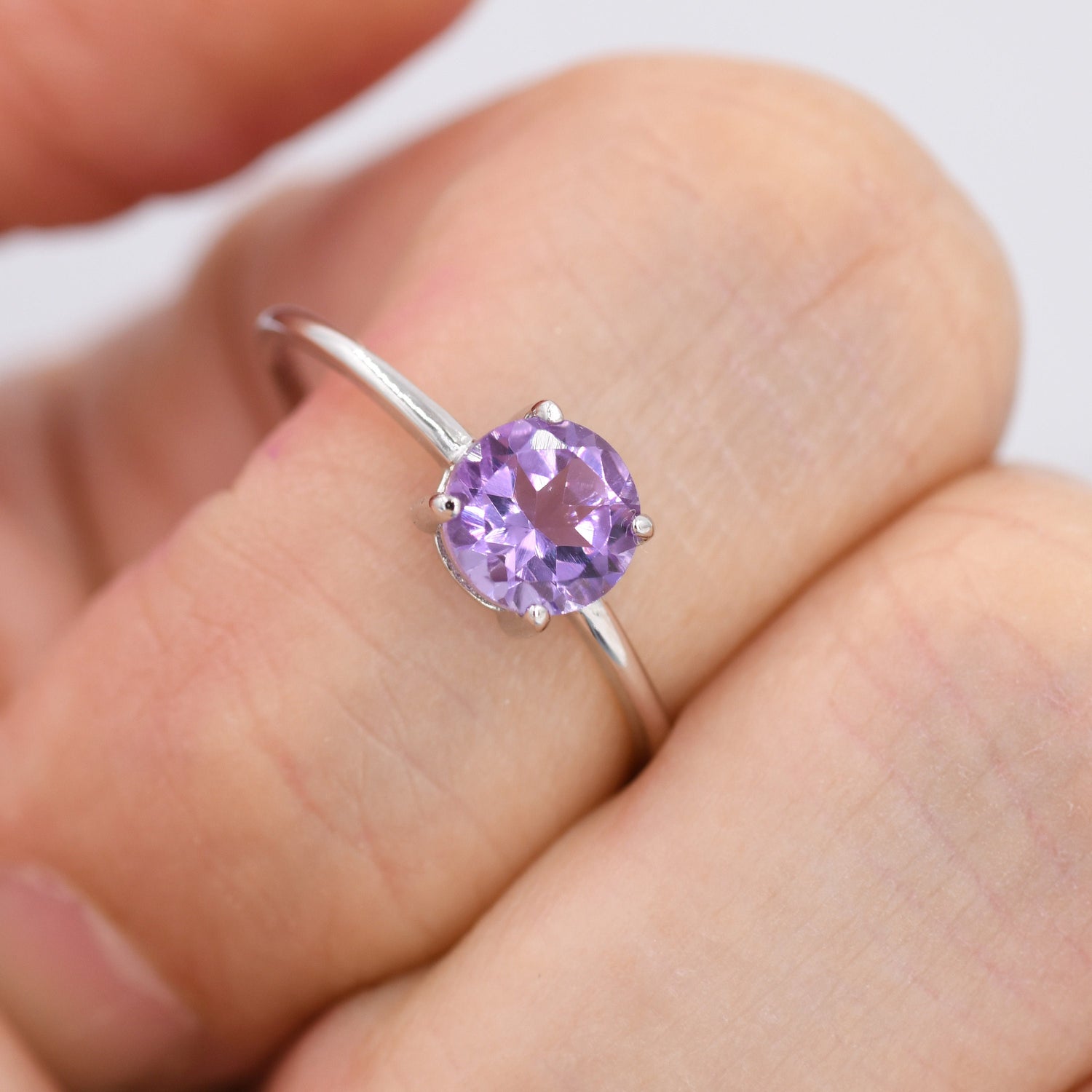 1Ct Brilliant Cut Amethyst Gemstone Ring