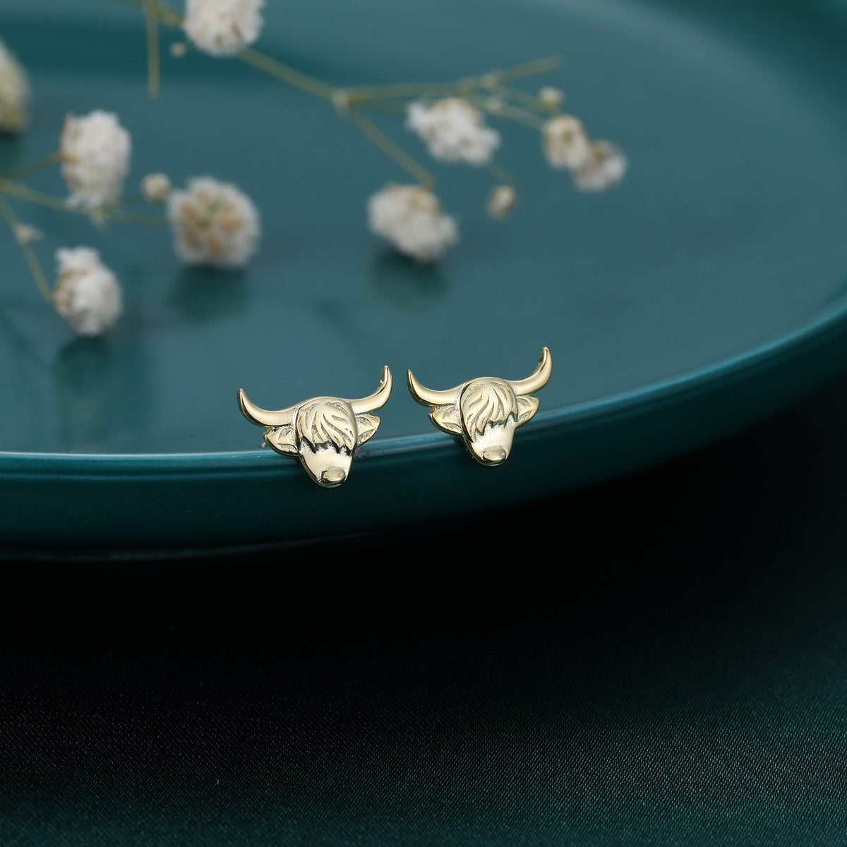 Highland Cow Stud Earrings in Sterling Silver, Silver, Gold or Rose Gold, Bull Earrings, Cow Earrings