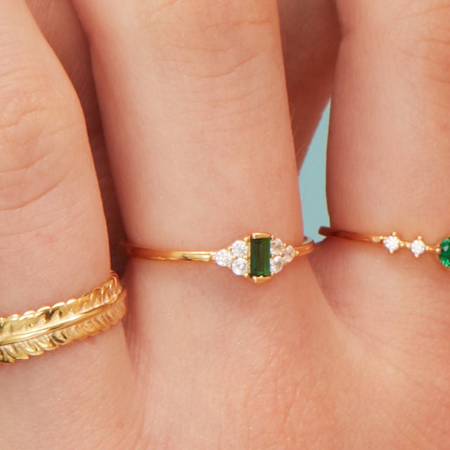Vintage Inspired Emerald Green CZ Ring in Sterling Silver, Baguette Ring, Delicate Emerald Ring, Size US 5 - 8