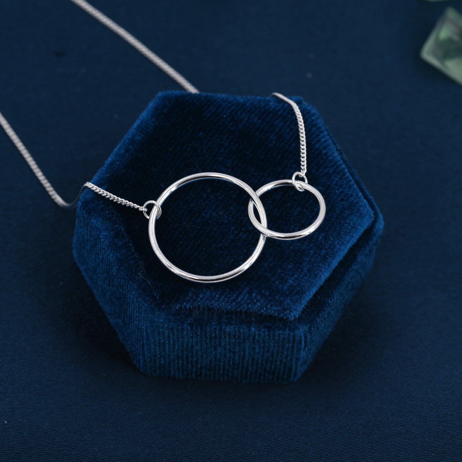 Sterling Silver Linked Interlinking Circle Pendant Necklace, Adjustable Length, Infinity Double Circle Necklace, Sisters, Friendship