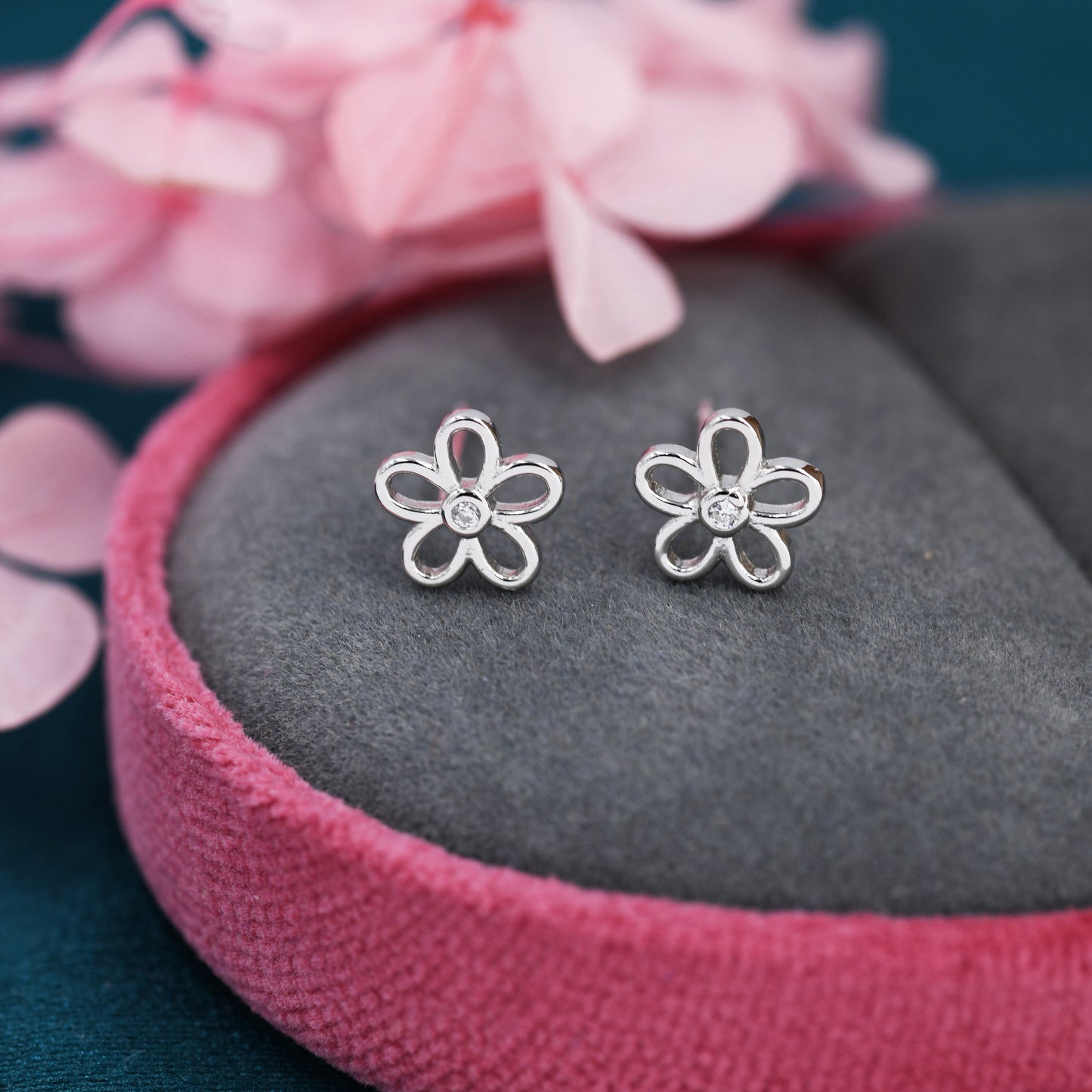 Small Forget-me-not Flower Blossom Stud Earrings in Sterling Silver, Nature Inspired Dainty Jewellery E59