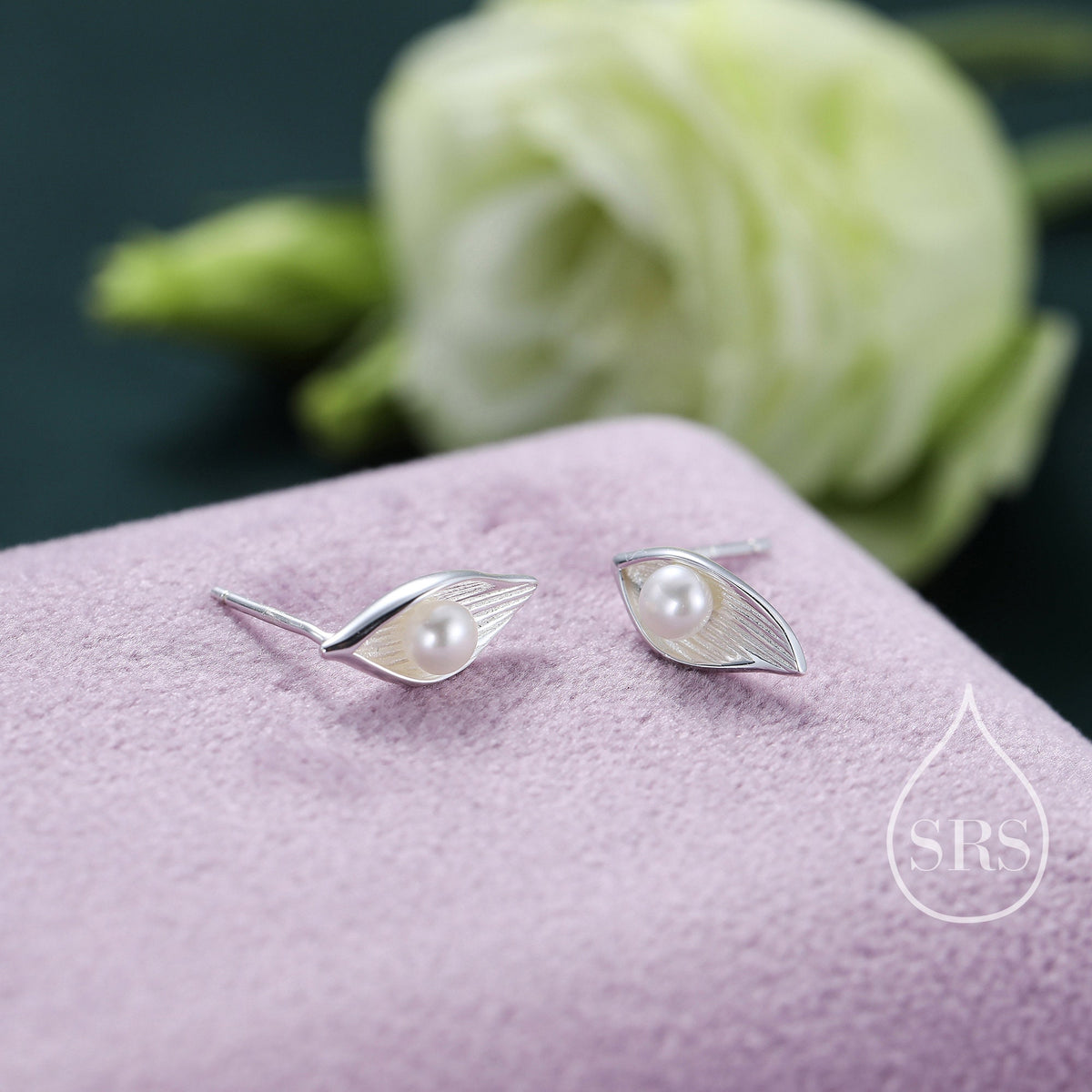 Sterling Silver Calla Lily Flower Blossom Stud Earrings with Fresh Water Pearls, Nature Inspired Pretty and Elegant Jewellery