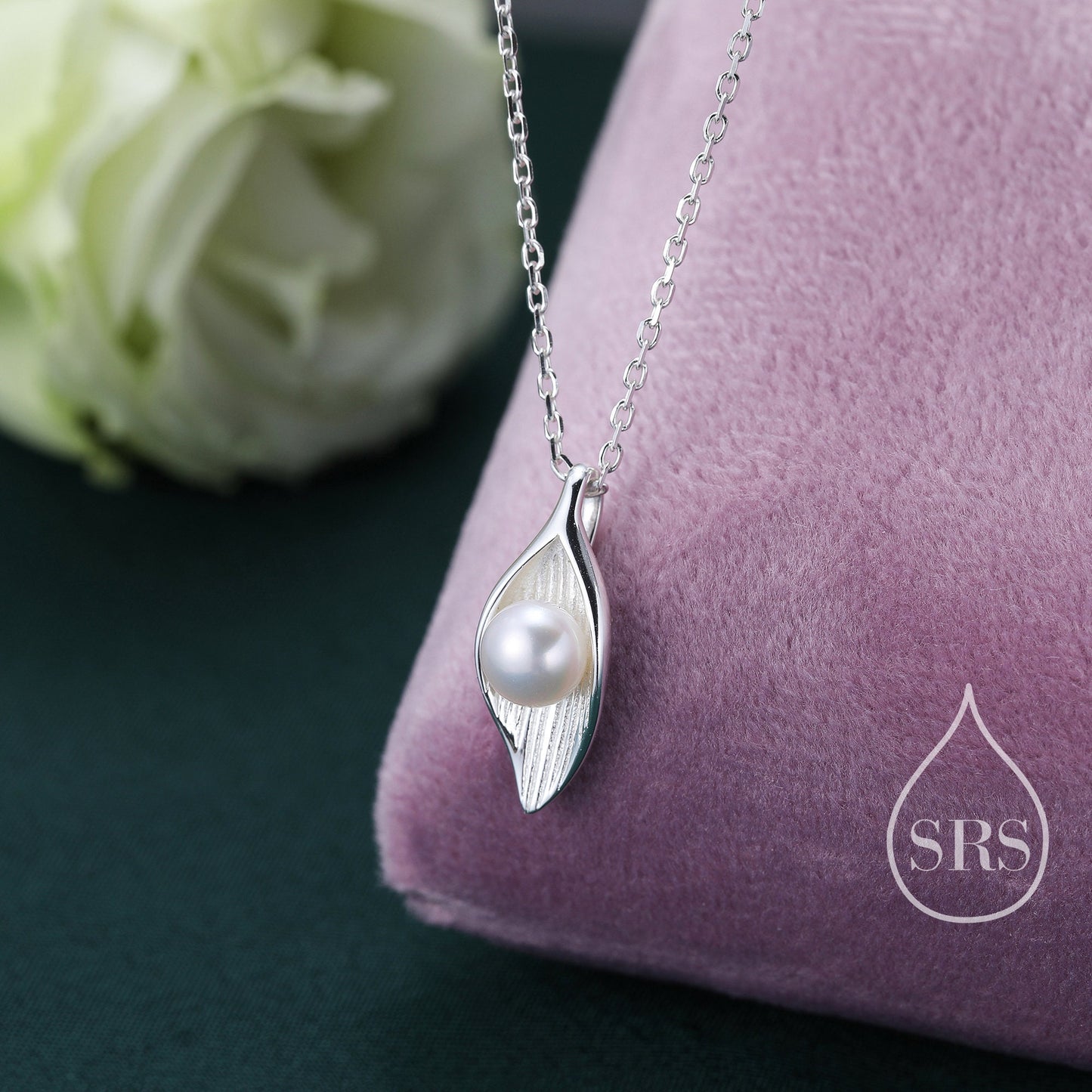 Sterling Silver Beautiful Calla Lily Flower Blossom Beautiful and Elegant Pendant Necklace - with Freshwater Pearl - Delicate