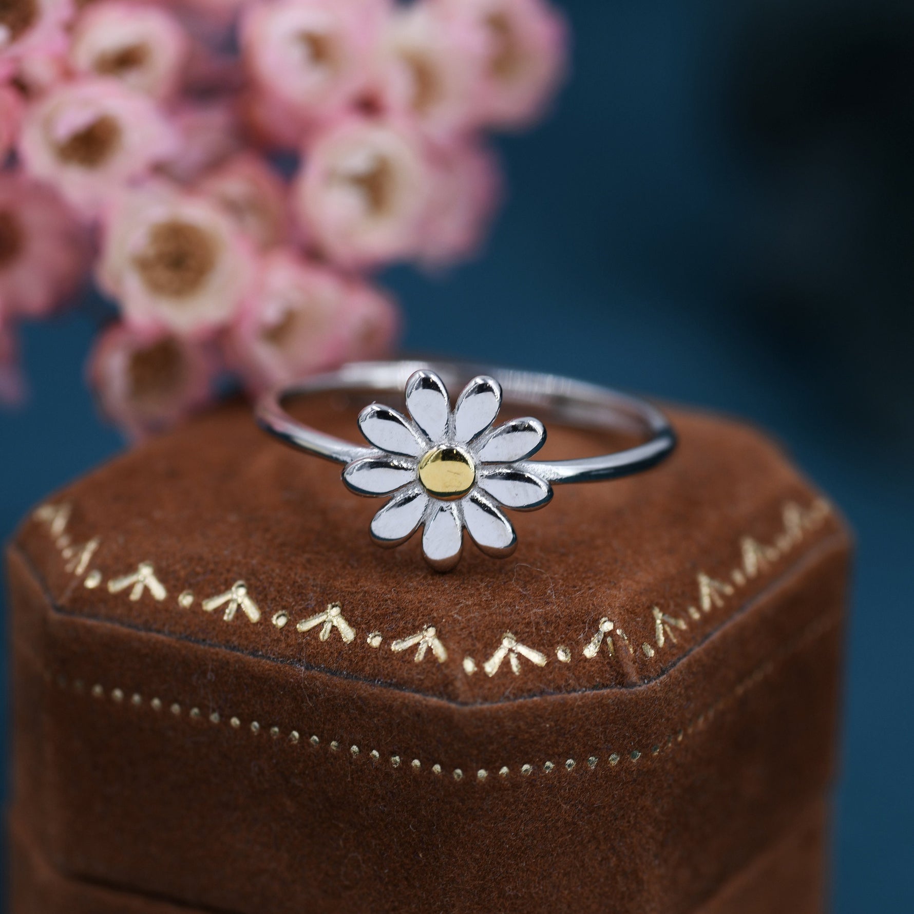 Sterling Silver Daisy Ring, Adjustable Size, Daisy Flower Ring, Dainty and Delicate