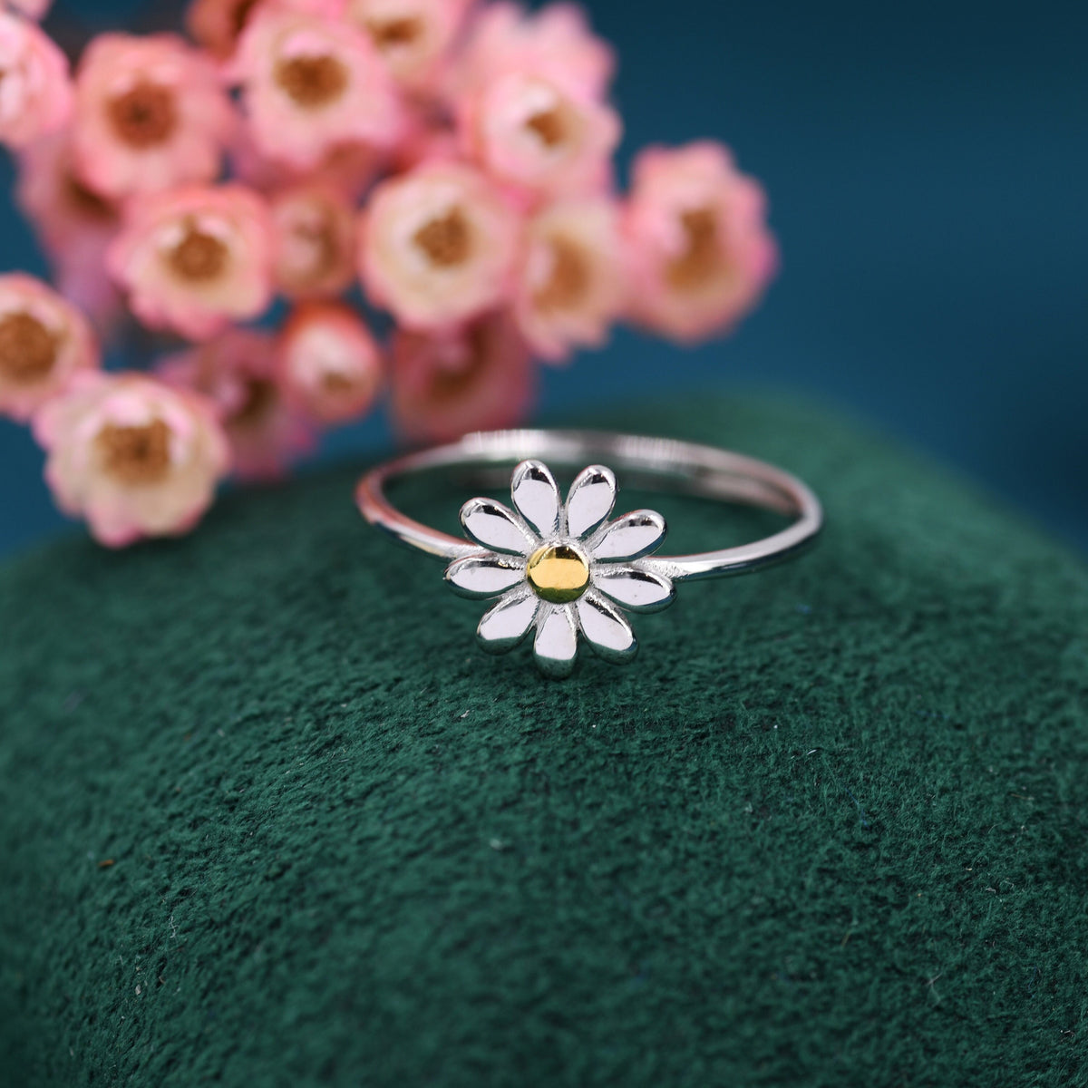 Sterling Silver Daisy Ring, Adjustable Size, Daisy Flower Ring, Dainty and Delicate