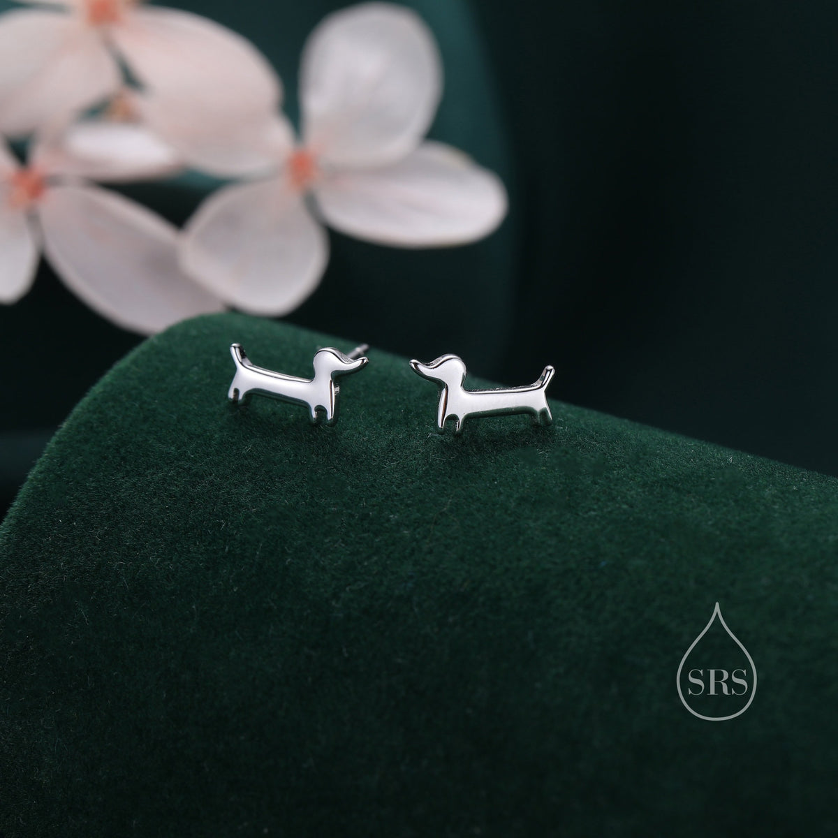 Sausage Dog Stud Earrings in Sterling Silver, Dachshund Earrings, Silver or Gold, Dachshund Dog Earrings, Dog Earrings, Cute Dog Earrings