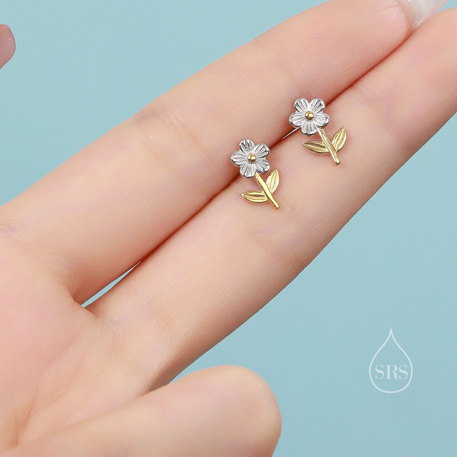 Forget-me-not Flower Stud Earrings in Sterling Silver, Cute Flower Stud, Tiny Flower Earrings, Daisy Earrings