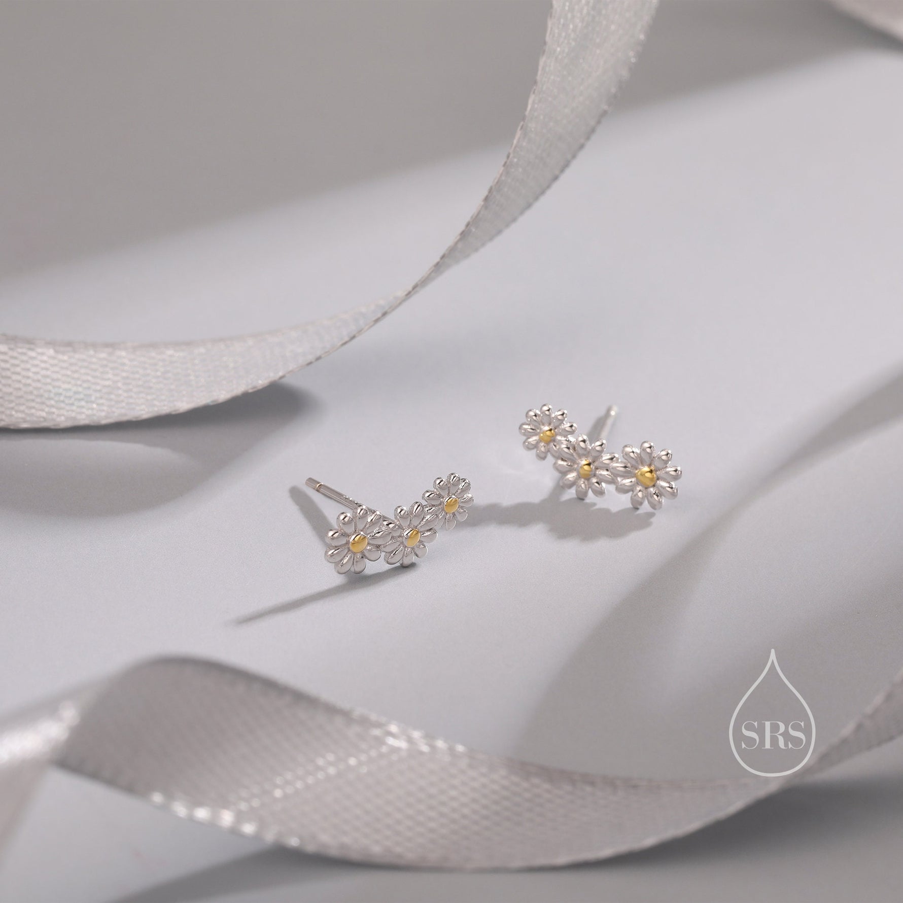Daisy Chain Stud Earrings in Sterling Silver, Three Daisy Flower Earrings, Triple Flower Cluster Earrings