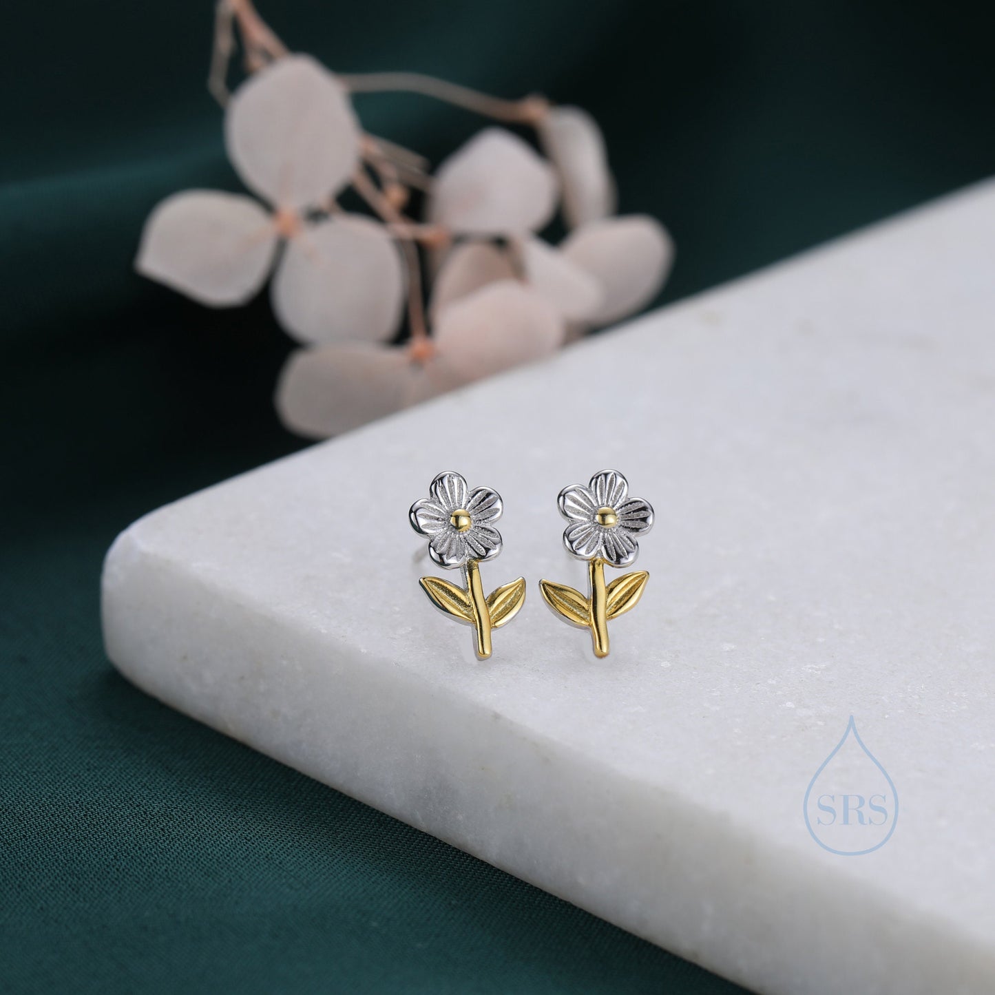 Forget-me-not Flower Stud Earrings in Sterling Silver, Cute Flower Stud, Tiny Flower Earrings, Daisy Earrings