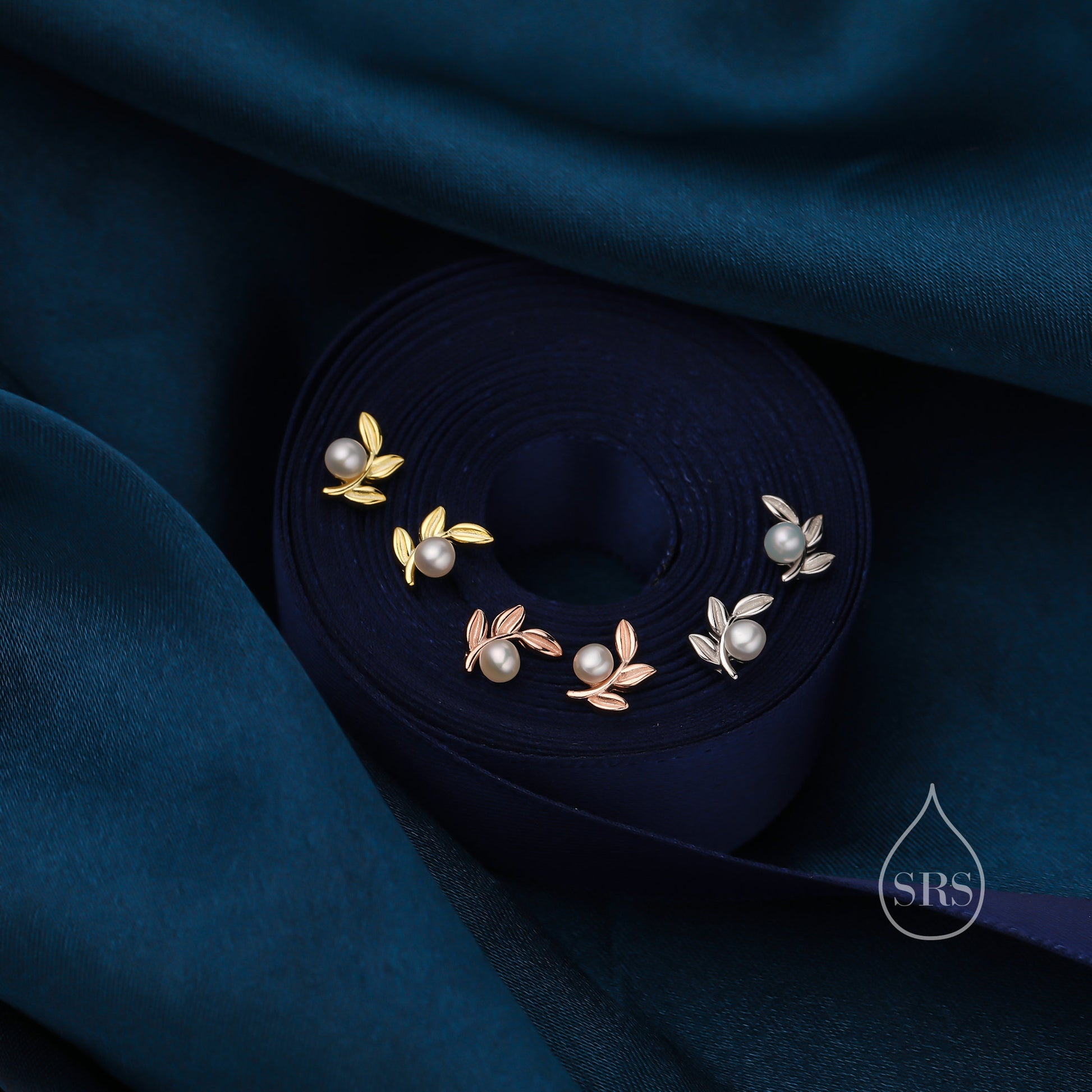 Tiny Leaf with Natural Freshwater Pearl Stud Earrings in Sterling Silver, Silver, Gold or Rose Gold, Small Olive Leaf Stud, Leaf Earrings