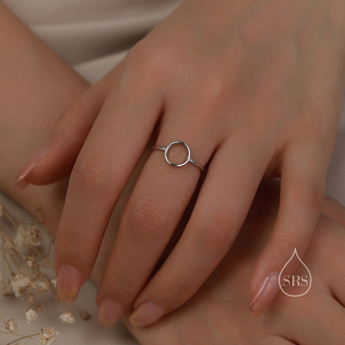 Minimalist Geometric Circle Ring