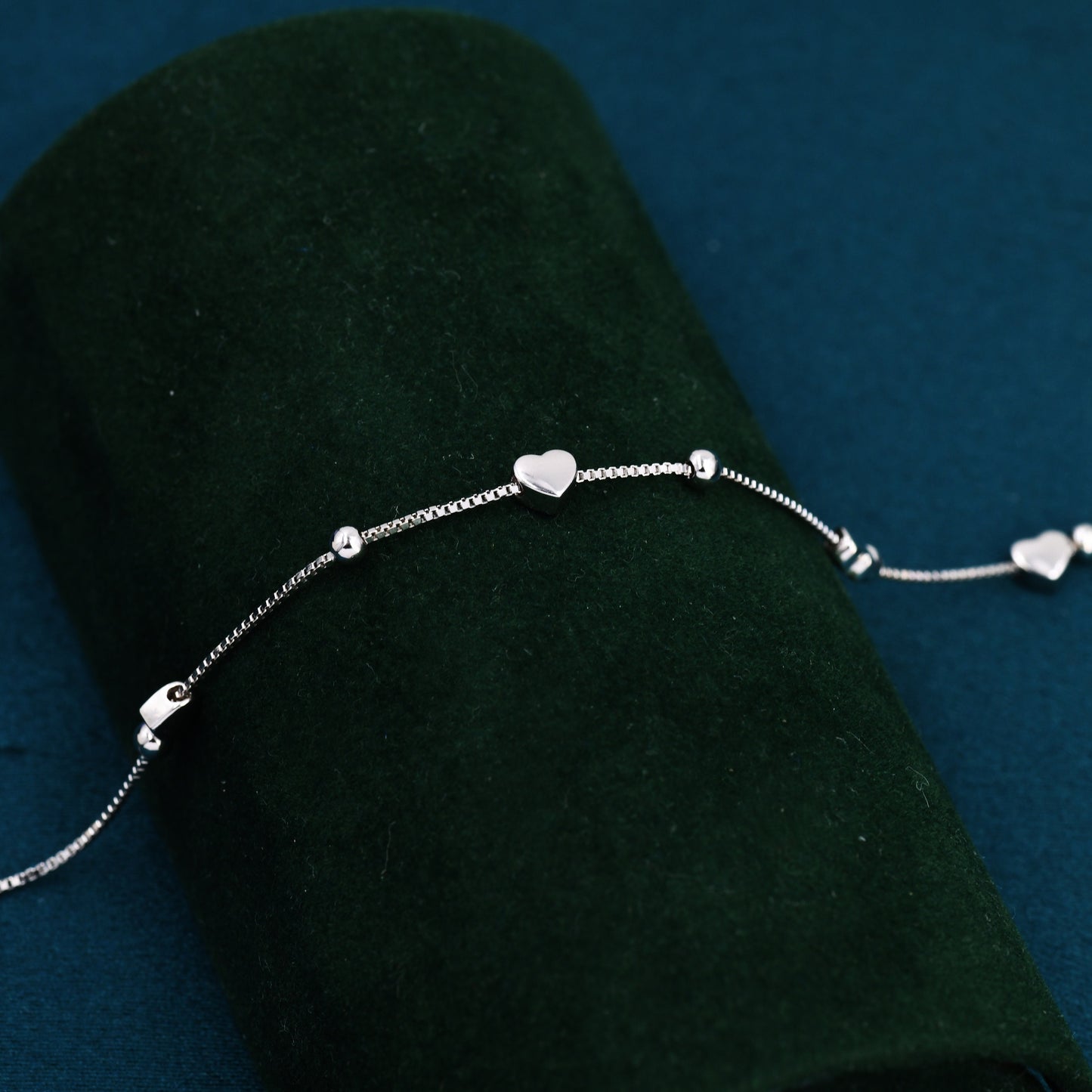 Heart Charm Bracelet in Sterling Silver, Floating Heart Bracelet, Silver Heart Bracelet, Tiny Heart Bracelet, Heart Motif Bracelet